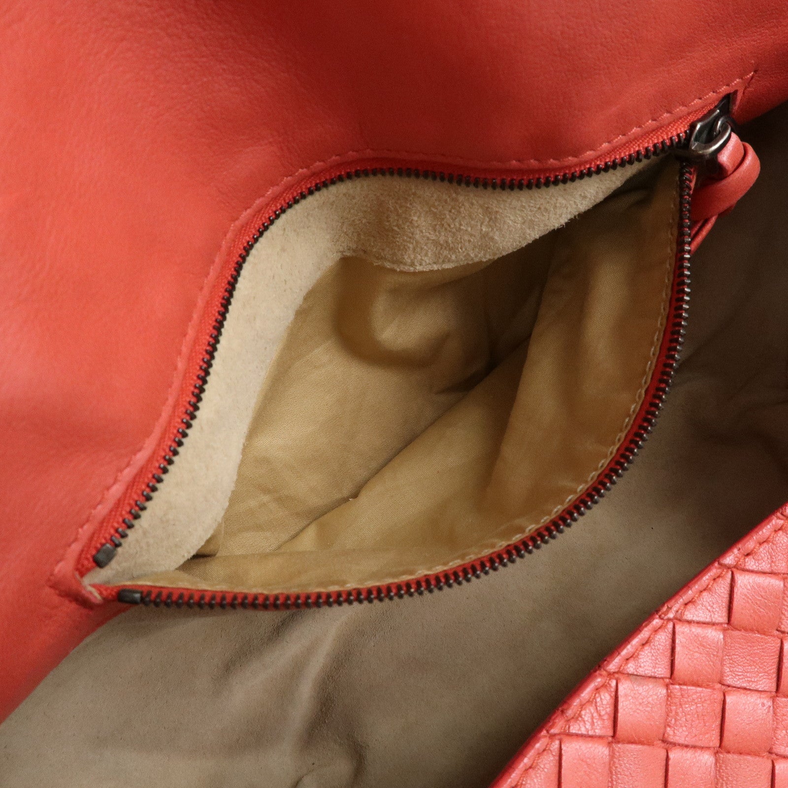 BOTTEGA VENETA Intracciato Leather Shoulder Bag Hand Bag Coral V0016