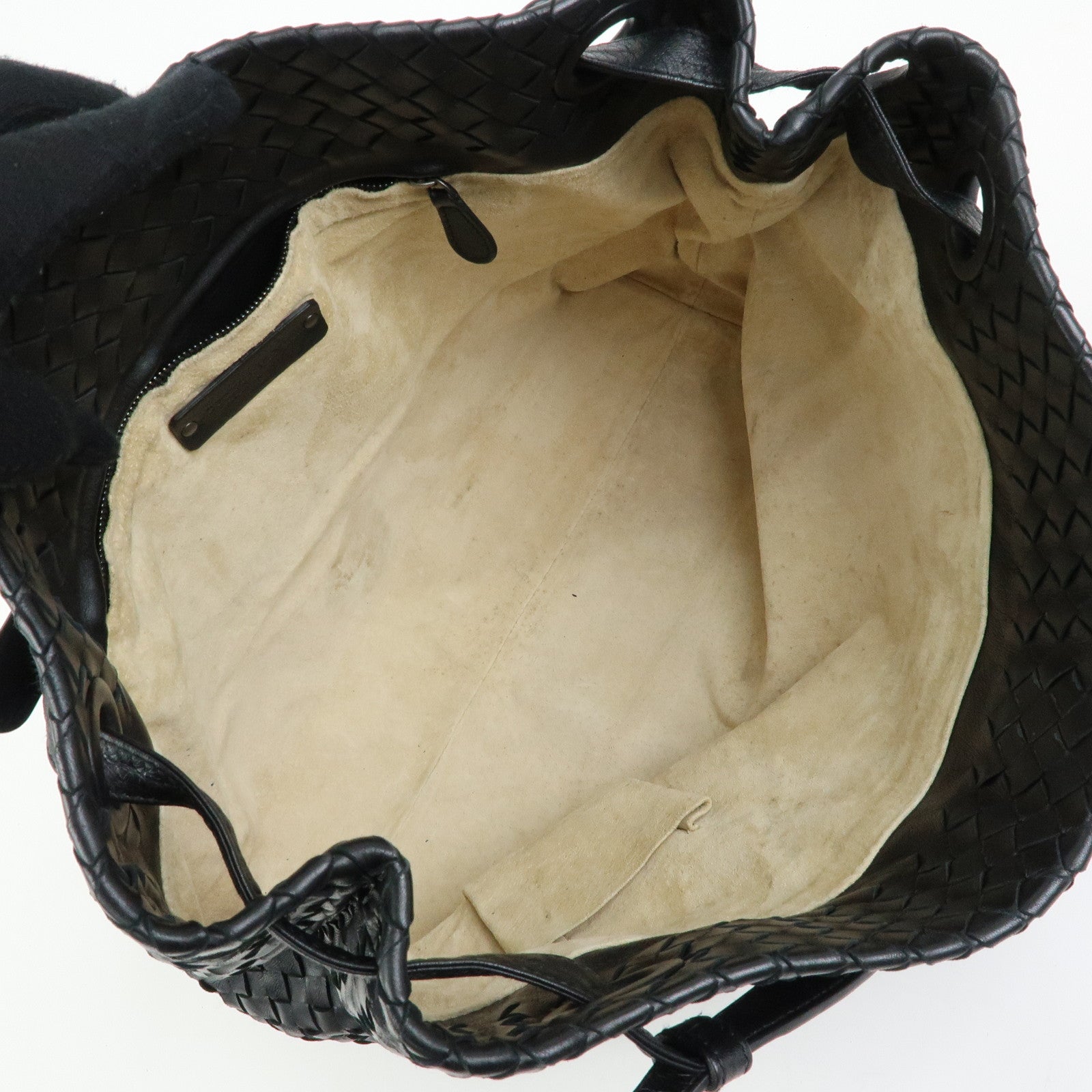 BOTTEGA VENETA Intrecciato Medium Garda Leather Hand Bag Black 179320