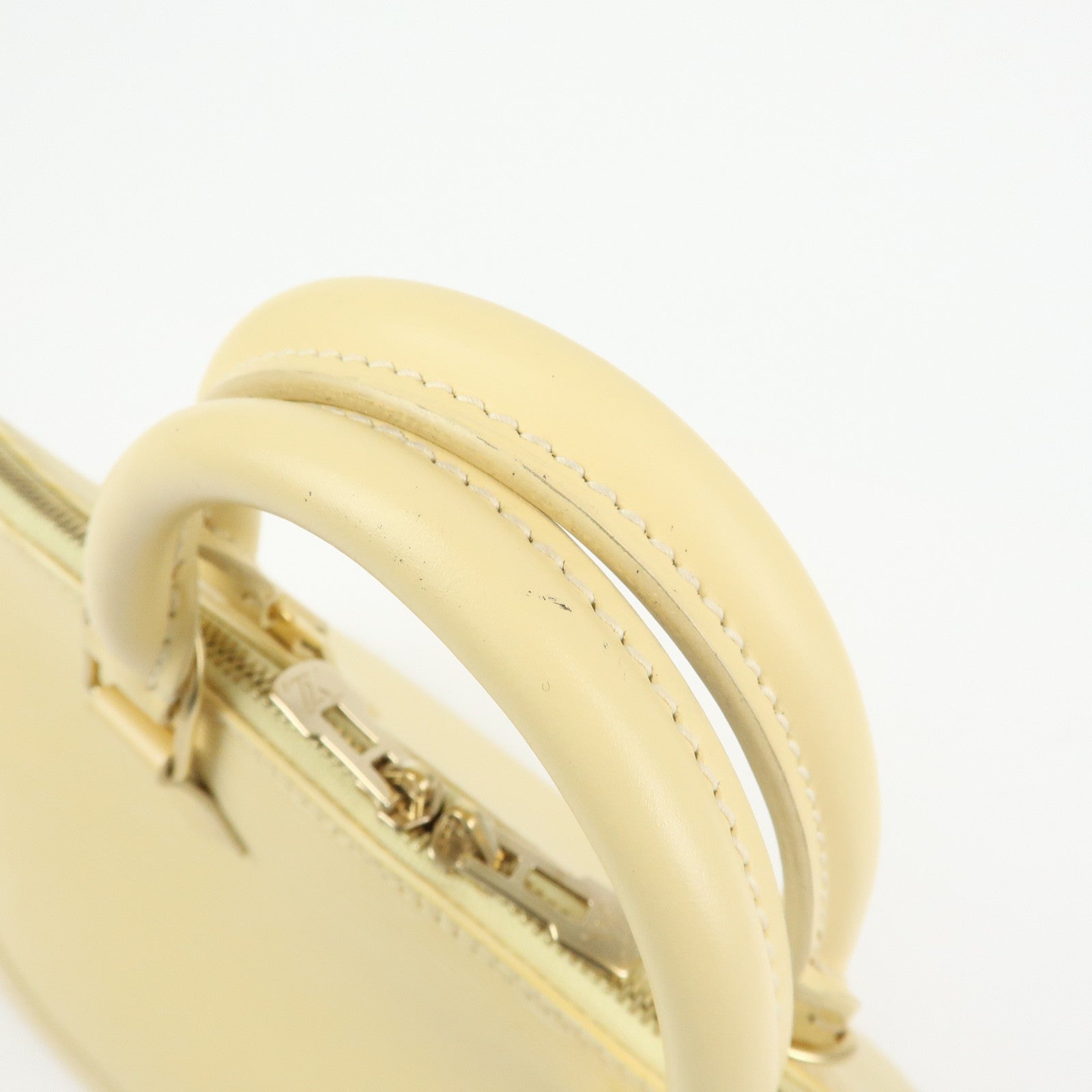 Louis Vuitton Alma Epi Leather Hand Bag Vanilla M5214A