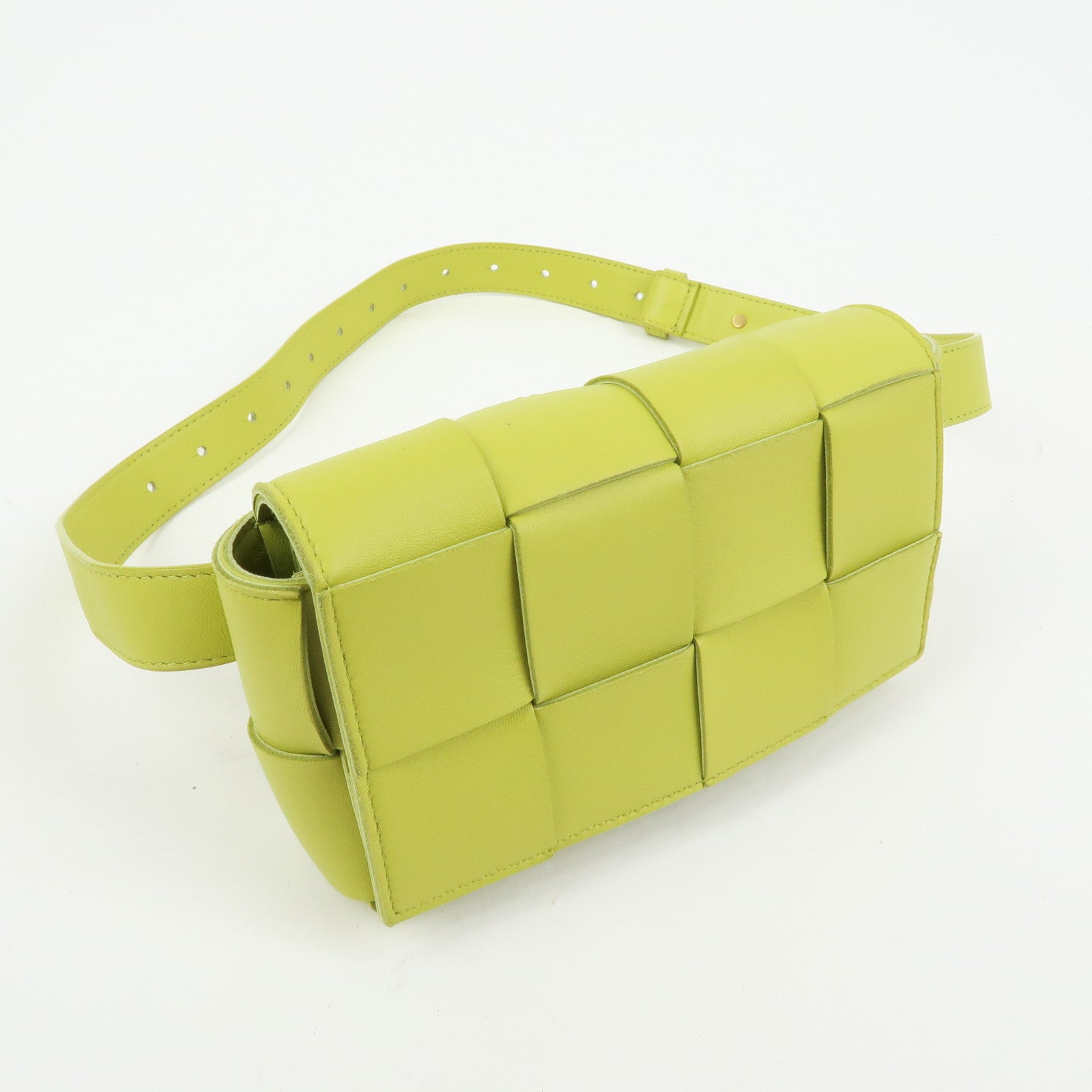 BOTTEGA VENETA Cassette Intrecciato Leather Belt Bag Waist Bag Green