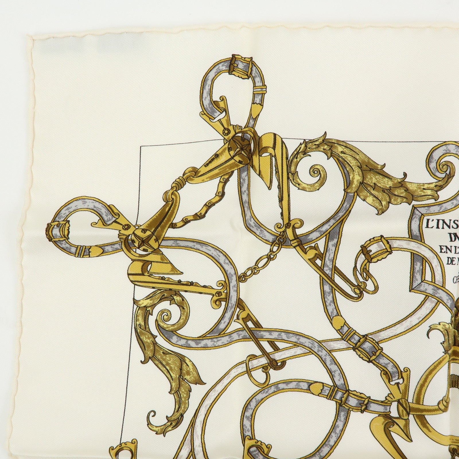 HERMES Carre 40 Silk 100% Scarf L'INSTRVCTION DV ROY White Gold Gray