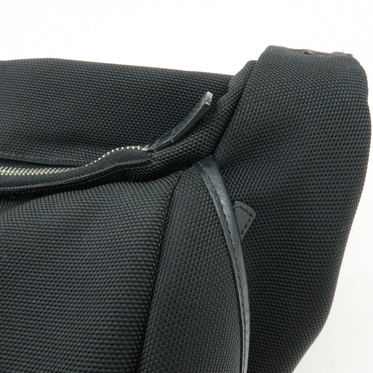 GUCCI Sherry Canavas Leather Waist Pouch Body Bag Black 353409