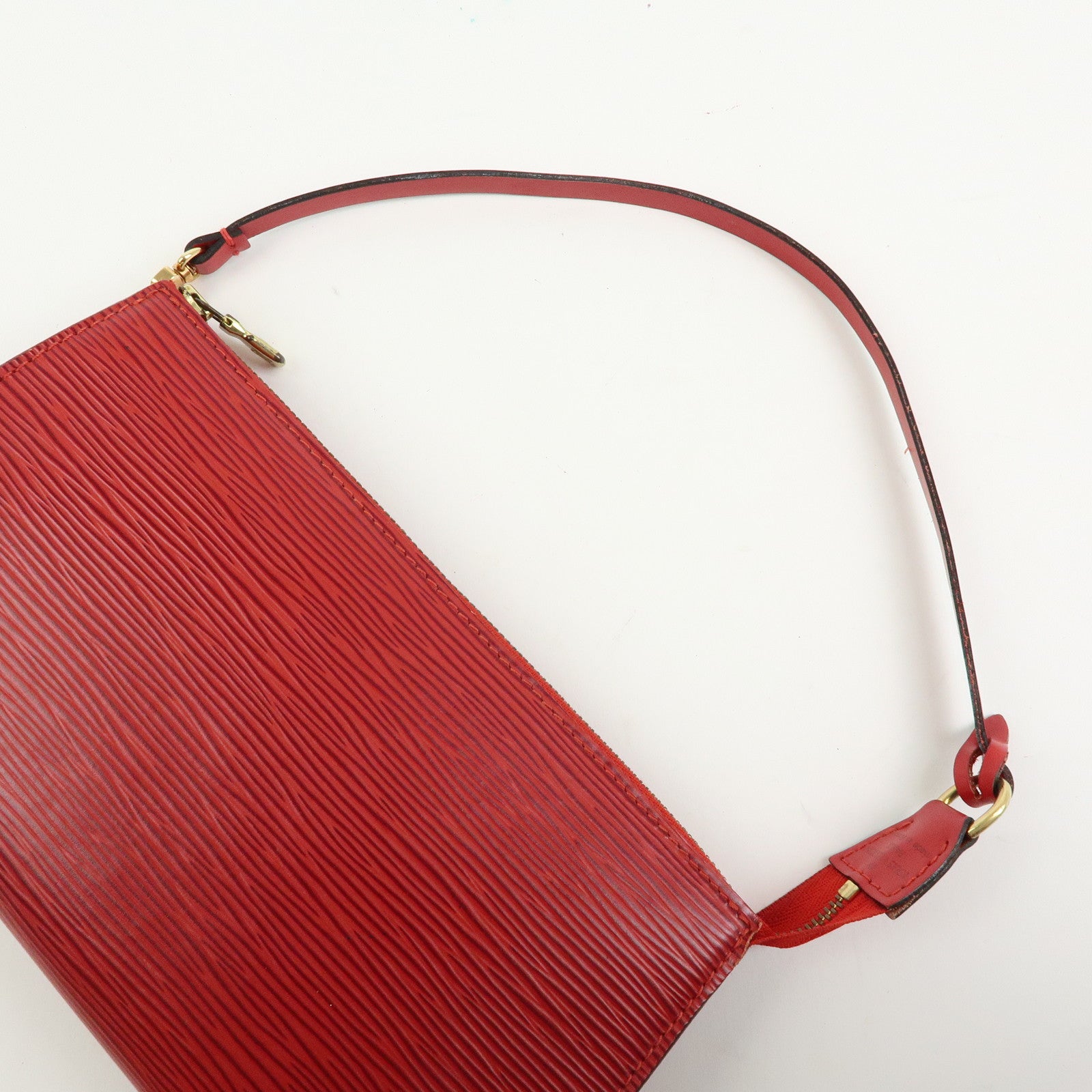 Louis Vuitton Epi Pochette Accessoires Hand Bag Castilian Red M52957