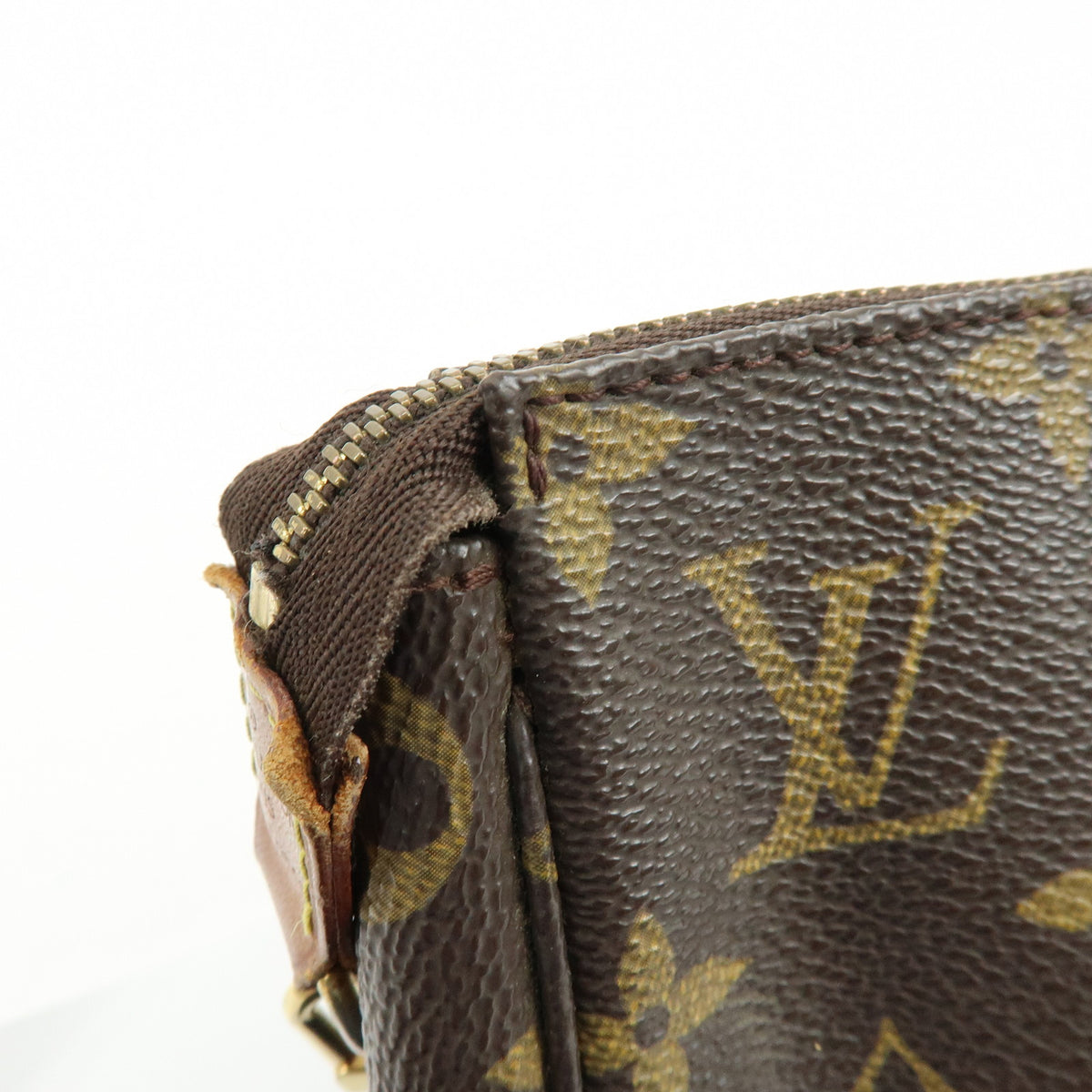 Louis Vuitton Monogram Pochette Accessoires Pouch Hand Bag M51980