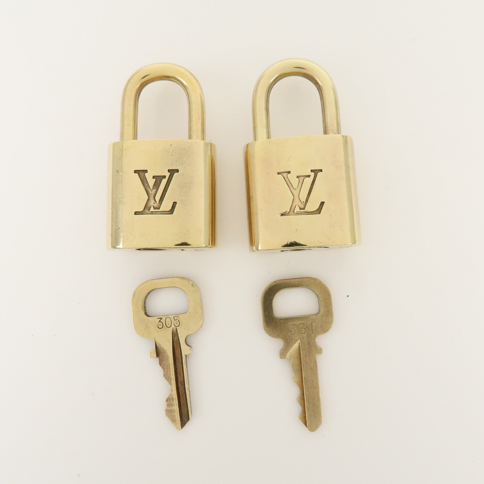 Louis Vuitton Set of 10 Metal Lock & Key Cadena Key Lock Gold