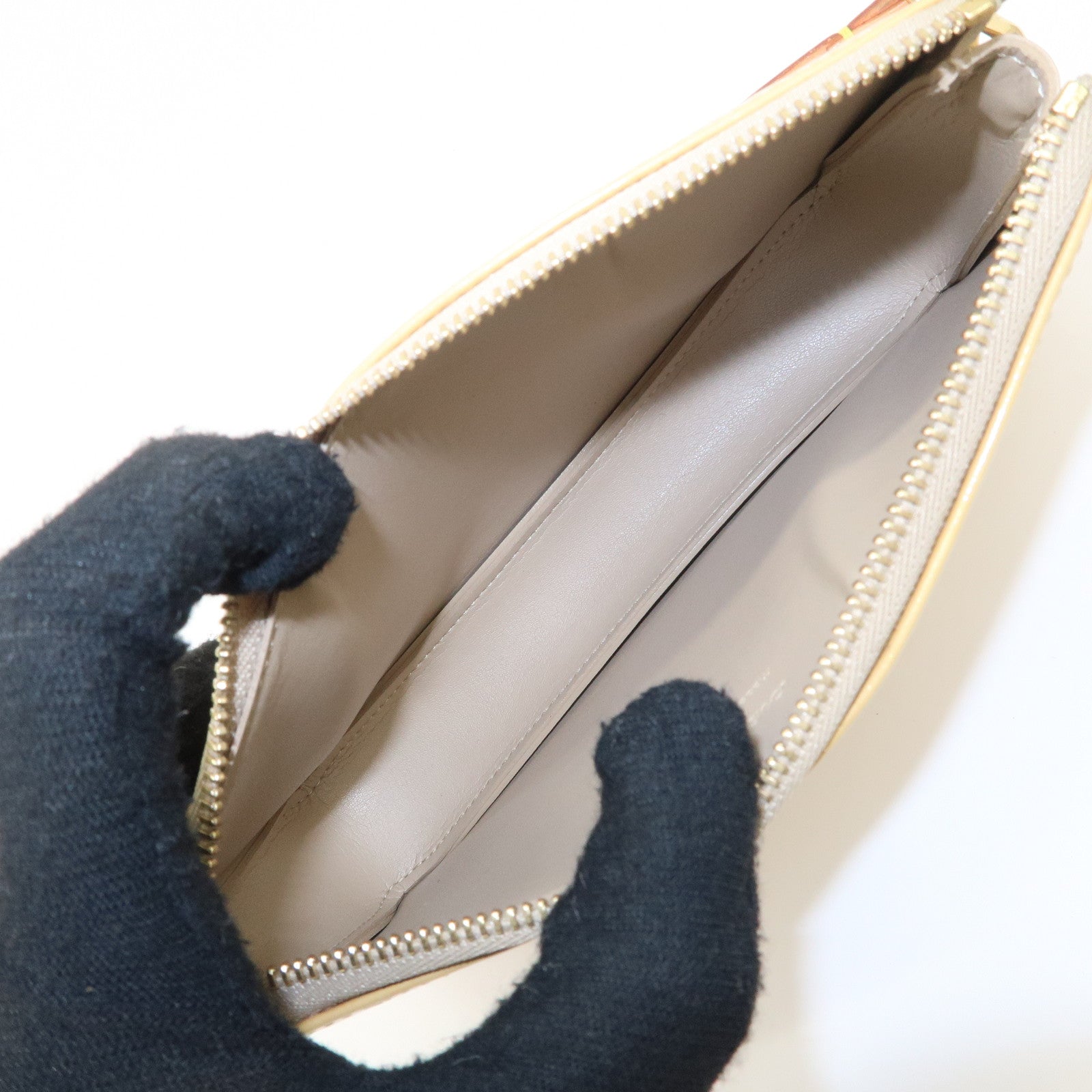 Louis Vuitton Monogram Vernis Lexington Accessoires Pouch Beige M91010 Used