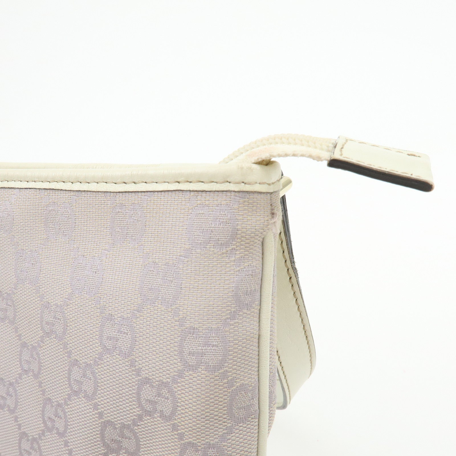 GUCCI GG Canvas Leather Shoulder Bag Light Purple White 257246
