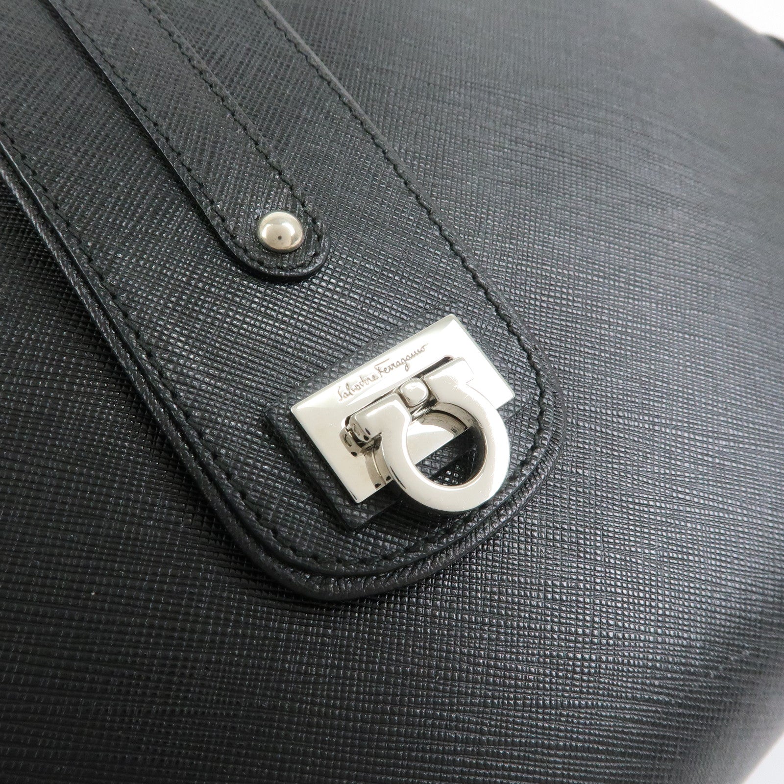 Ferragamo Gancini Leather Shoulder Bag Hand Bag Black