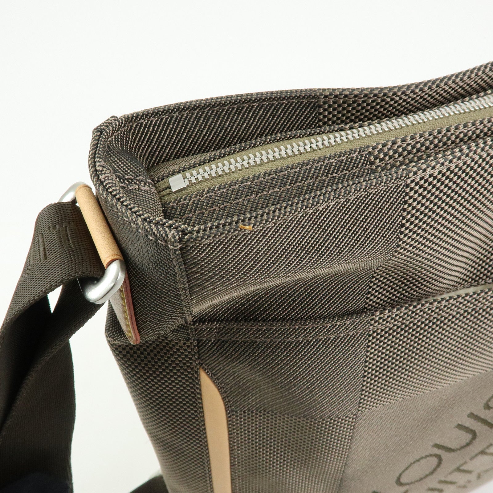 Louis Vuitton Damier Giant Compagnon Shoulder Bag Terre M93045