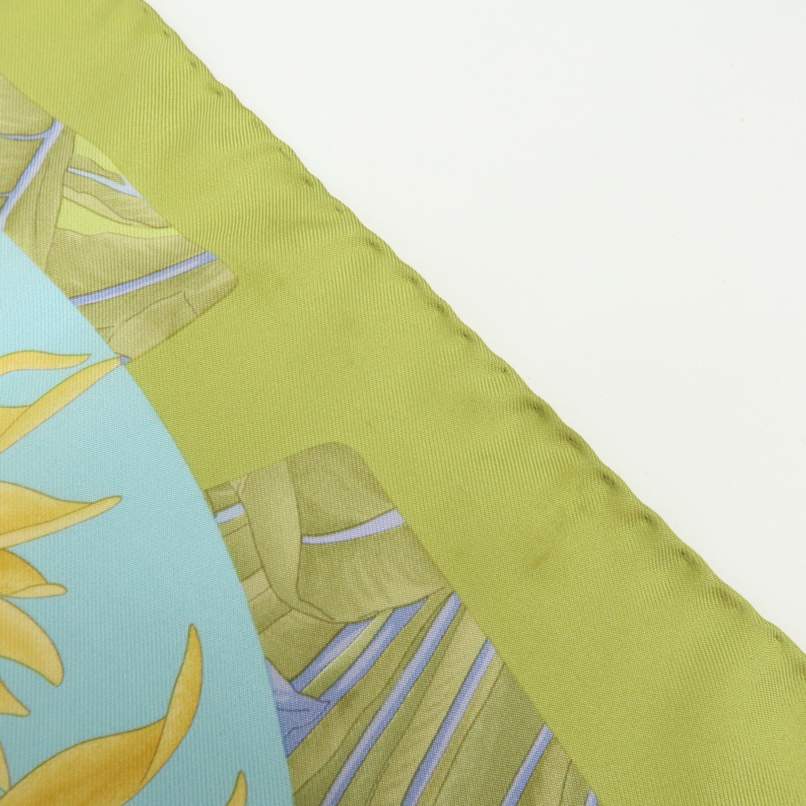 Ferragamo Set of 2 Silk 100% Scarf Tiger Elephant Print Light Green