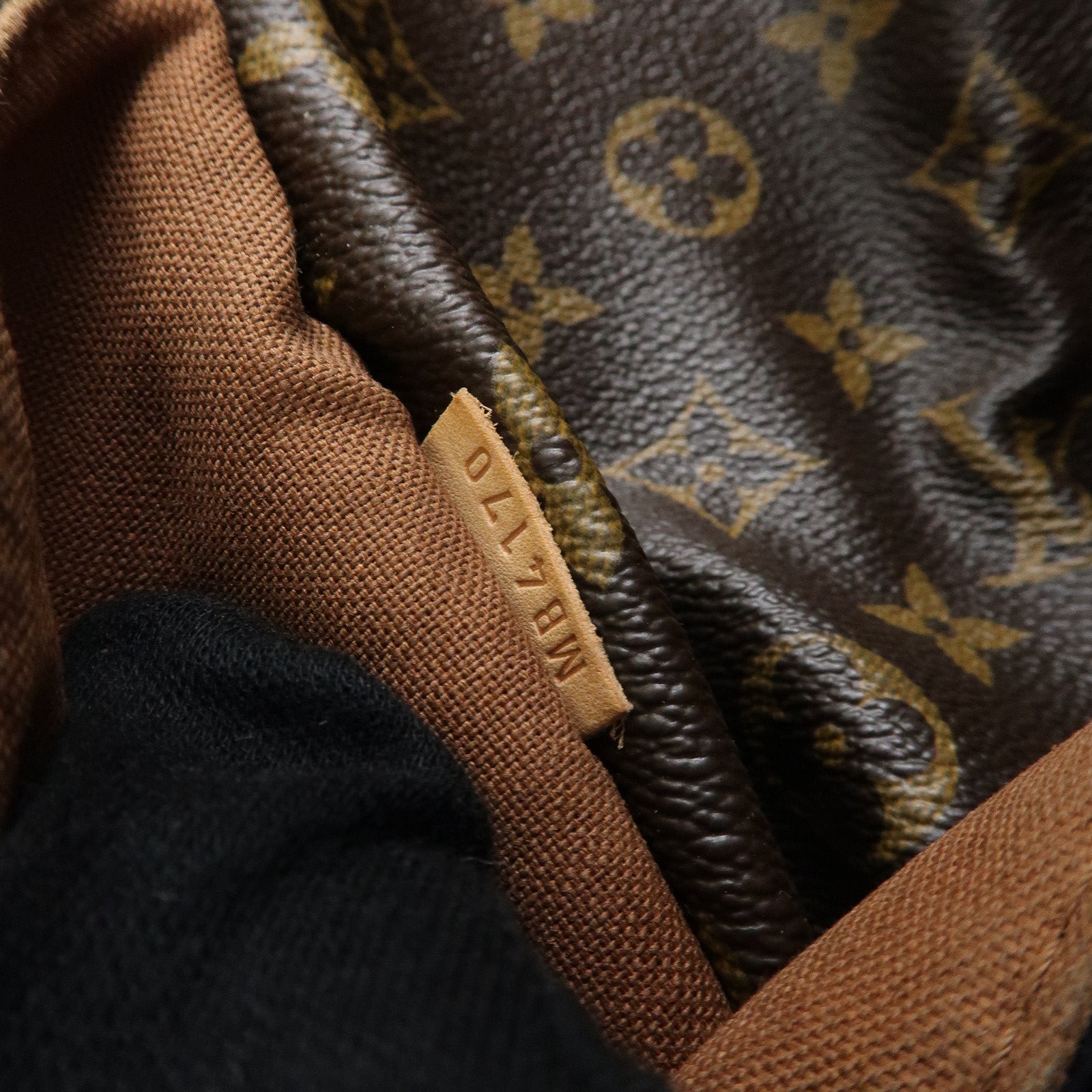 Louis Vuitton Monogram Totally MM Tote Shoulder Bag Brown M56689