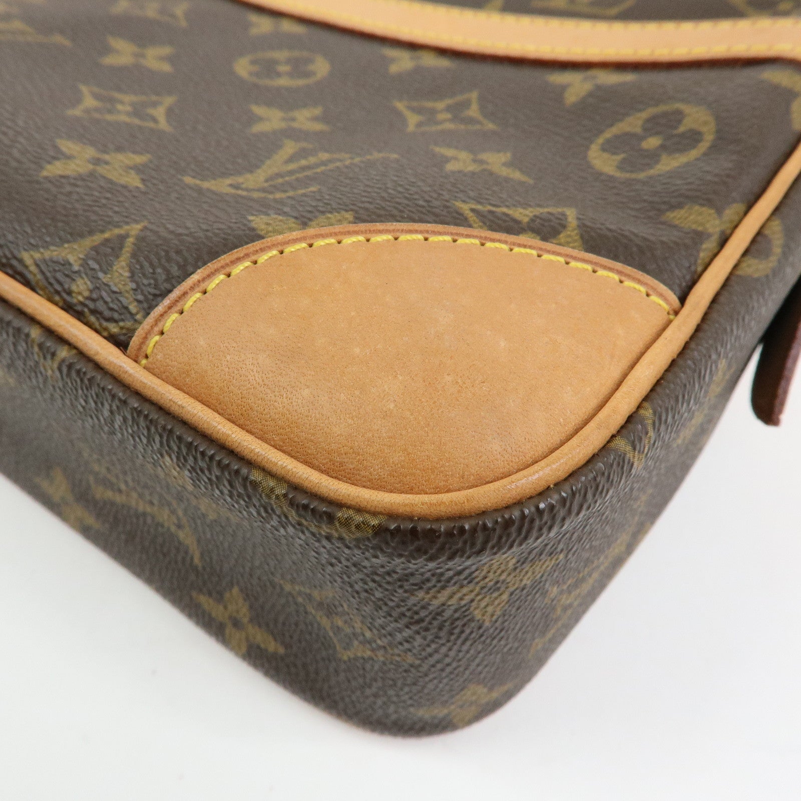 Louis Vuitton Monogram Compiegne 28 Pouch Clutch Bag Brown M51845