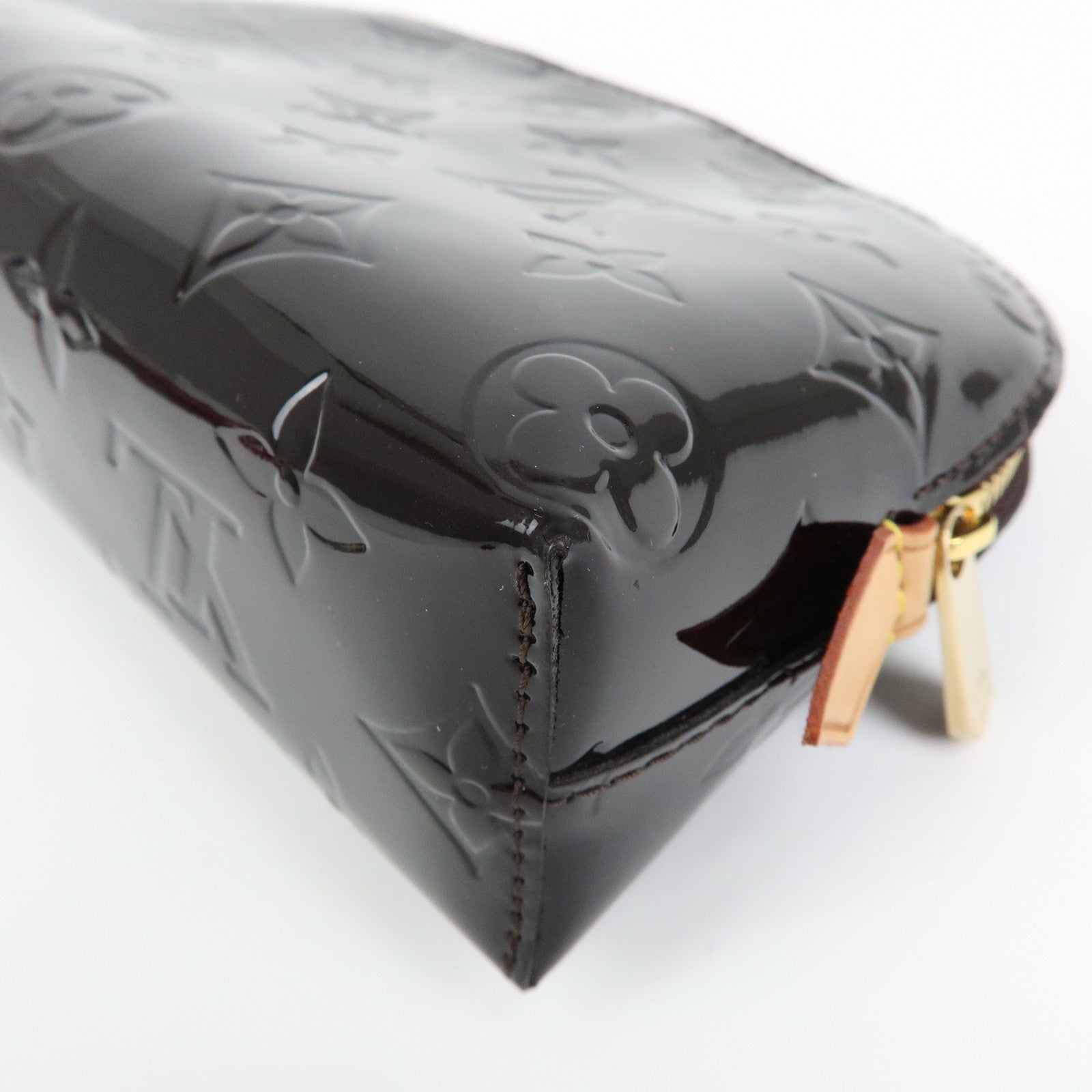 Louis Vuitton Monogram Vernis Pochette Cosmetic Pouch Amarante M91495