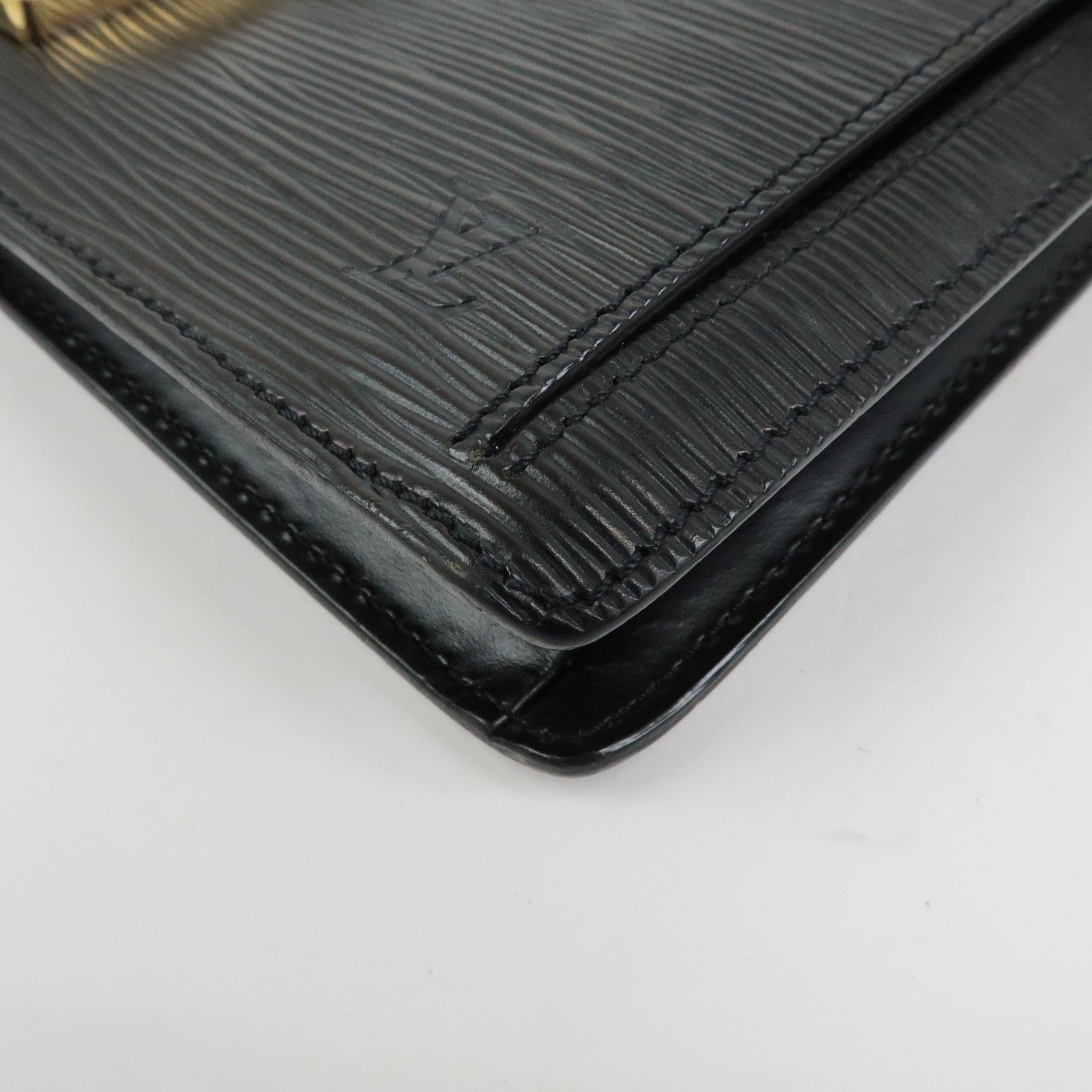 Louis Vuitton Epi Sellier Dragonne Leather Clutch Bag Noir Black M52612