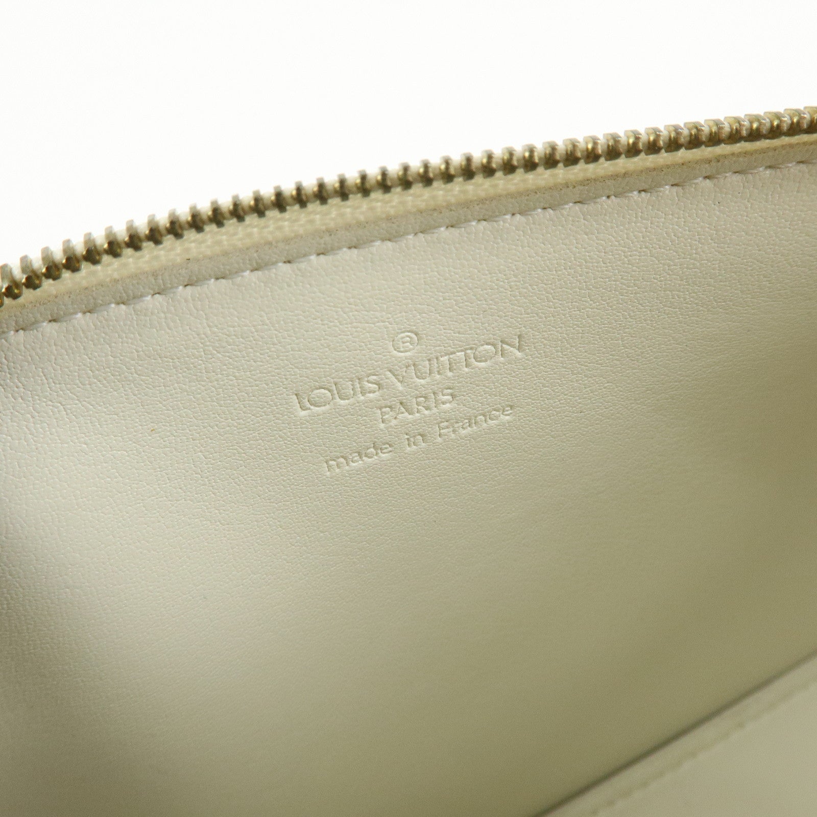Louis Vuitton Monogram Vernis Lexington Accessoires Pouch Perle M91345