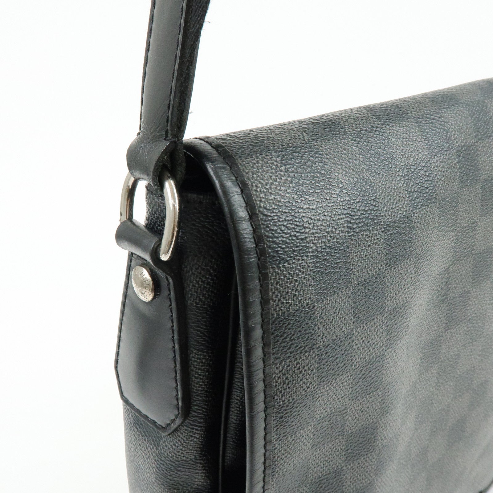 Louis Vuitton Damier Graphite Daniel MM Shoulder Bag N58029