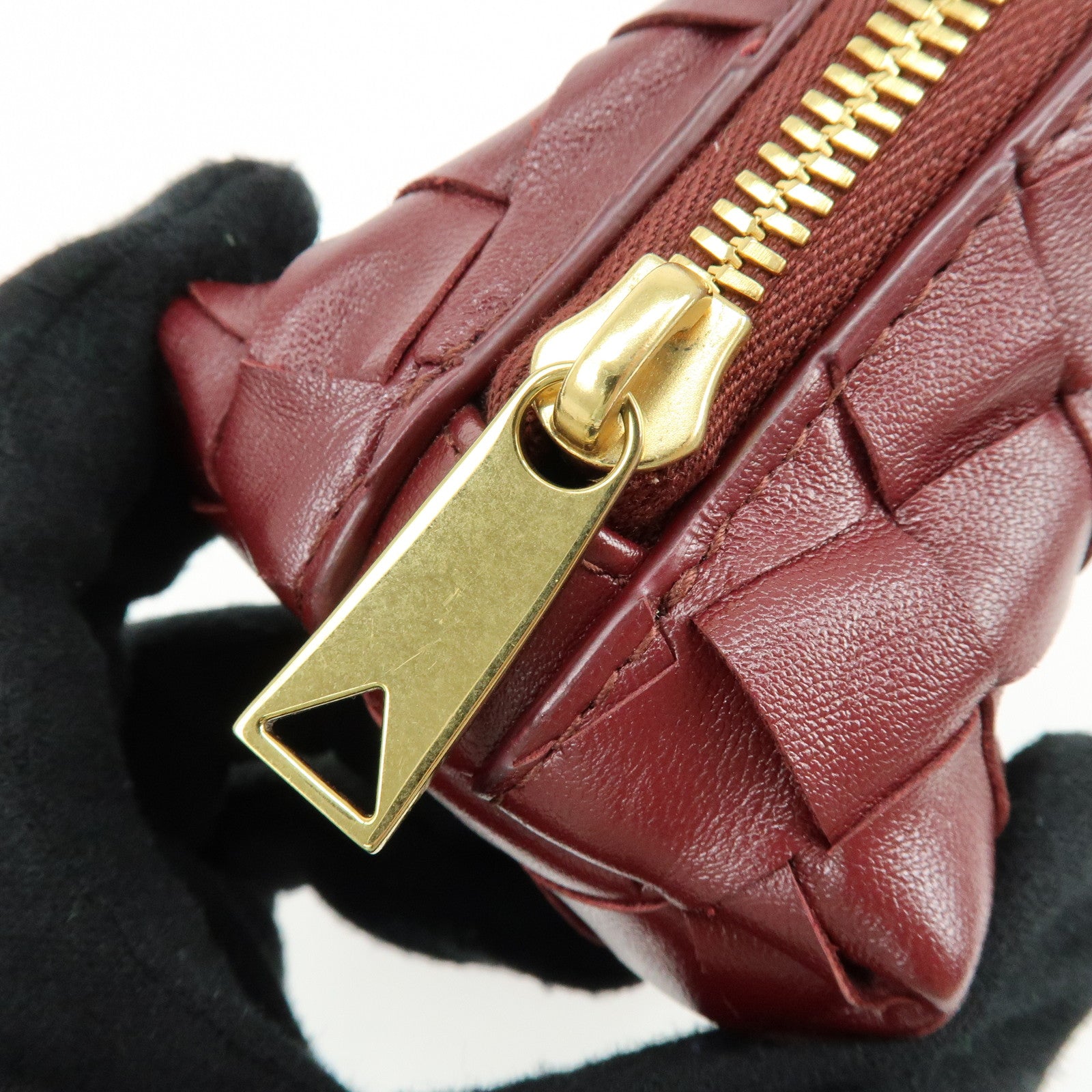 BOTTEGA VENETA Intrecciato Leather Pouch Cosmetic Case Bordeaux