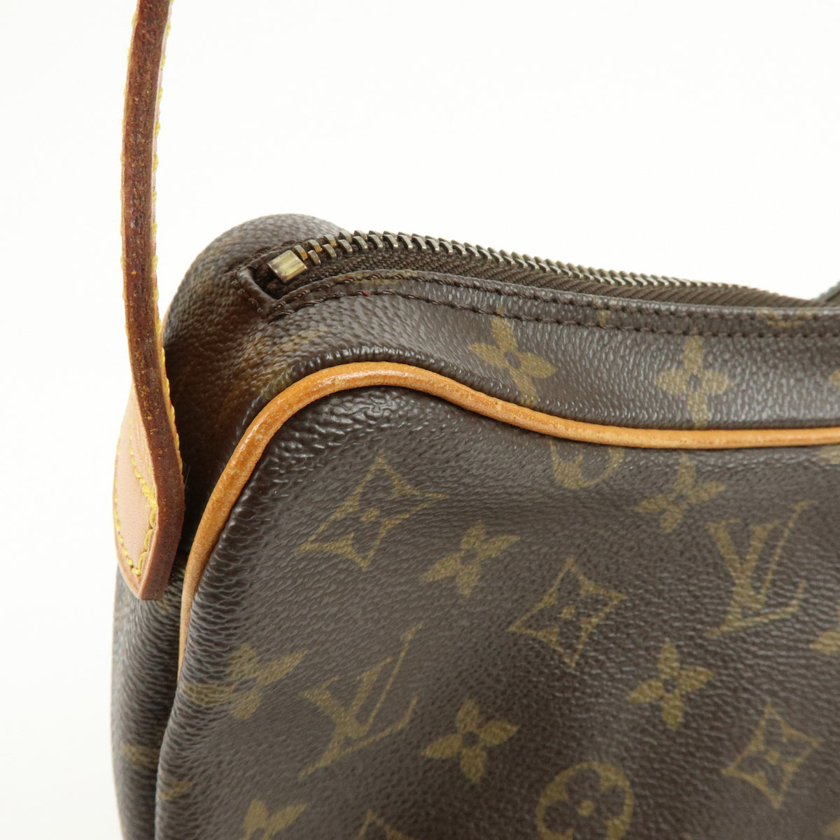 Louis Vuitton Monogram Croissant MM Shoulder Bag Brown M51512