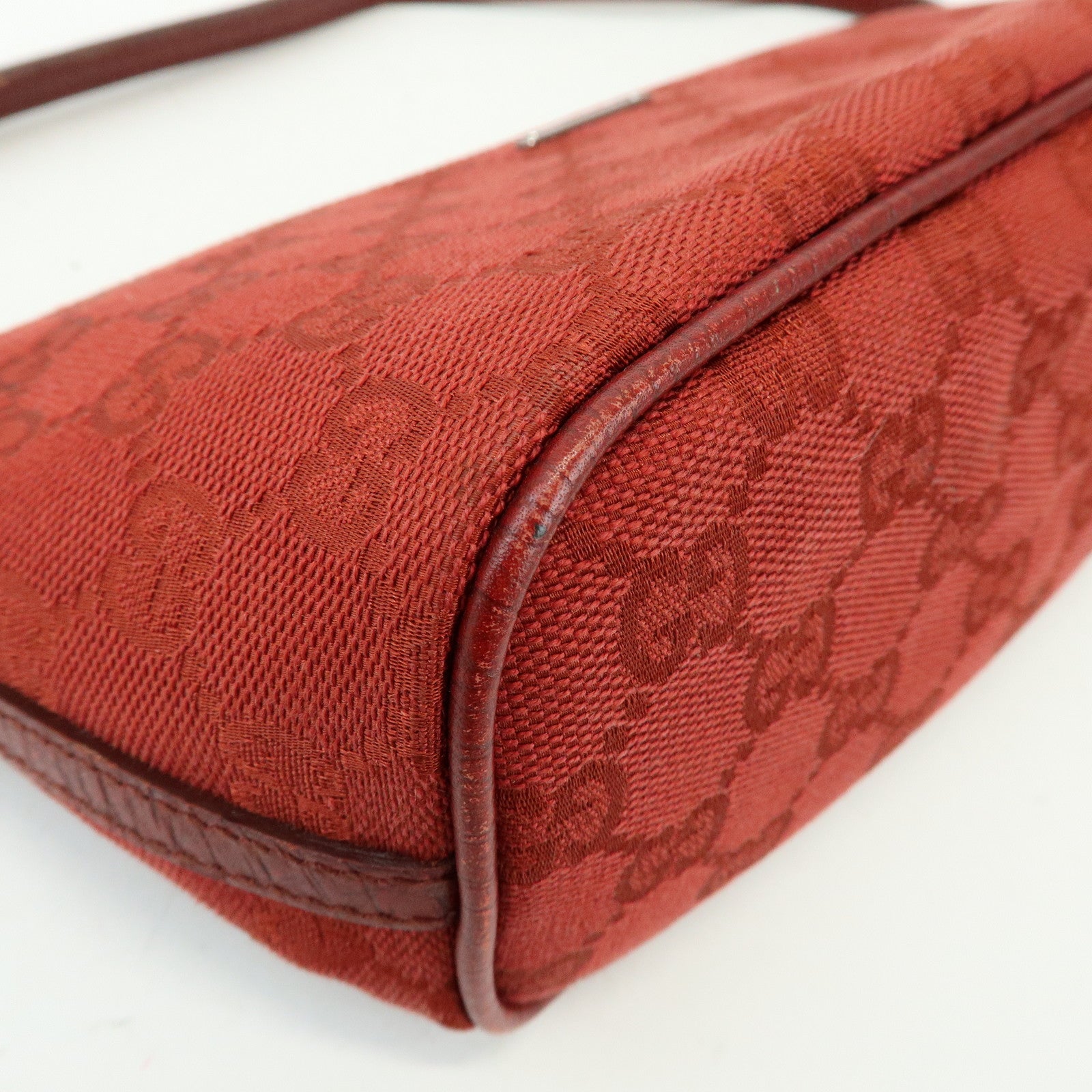 GUCCI Boat Bag GG Canvas Leather Accessory Pouch Hand Bag Red 07198
