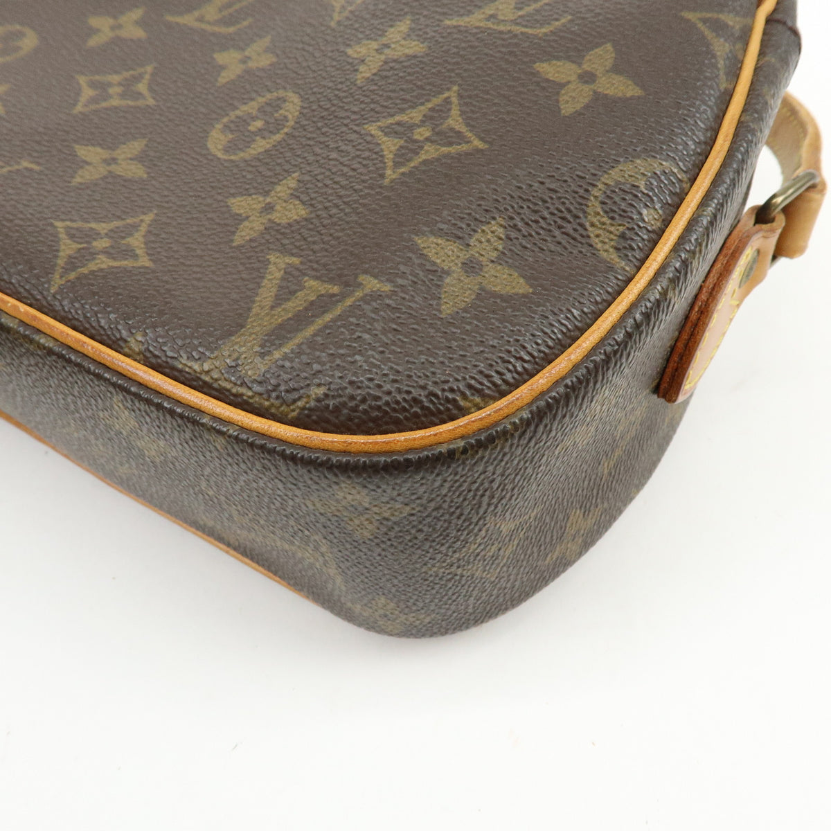Louis Vuitton Monogram Blois Crossbody Shoulder Bag Brown M51221