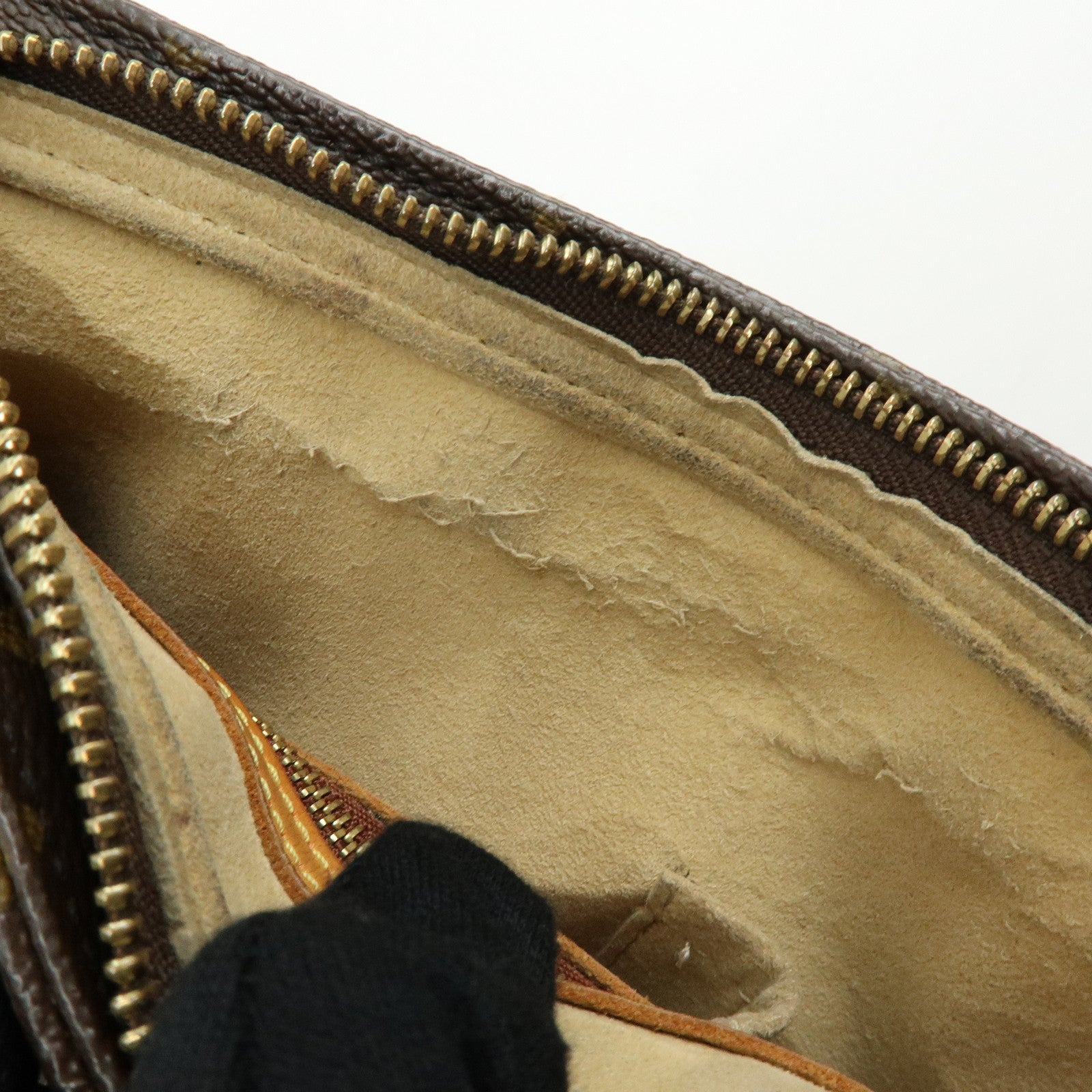 Louis Vuitton Monogram Looping MM Shoulder Bag Hand Bag M51146