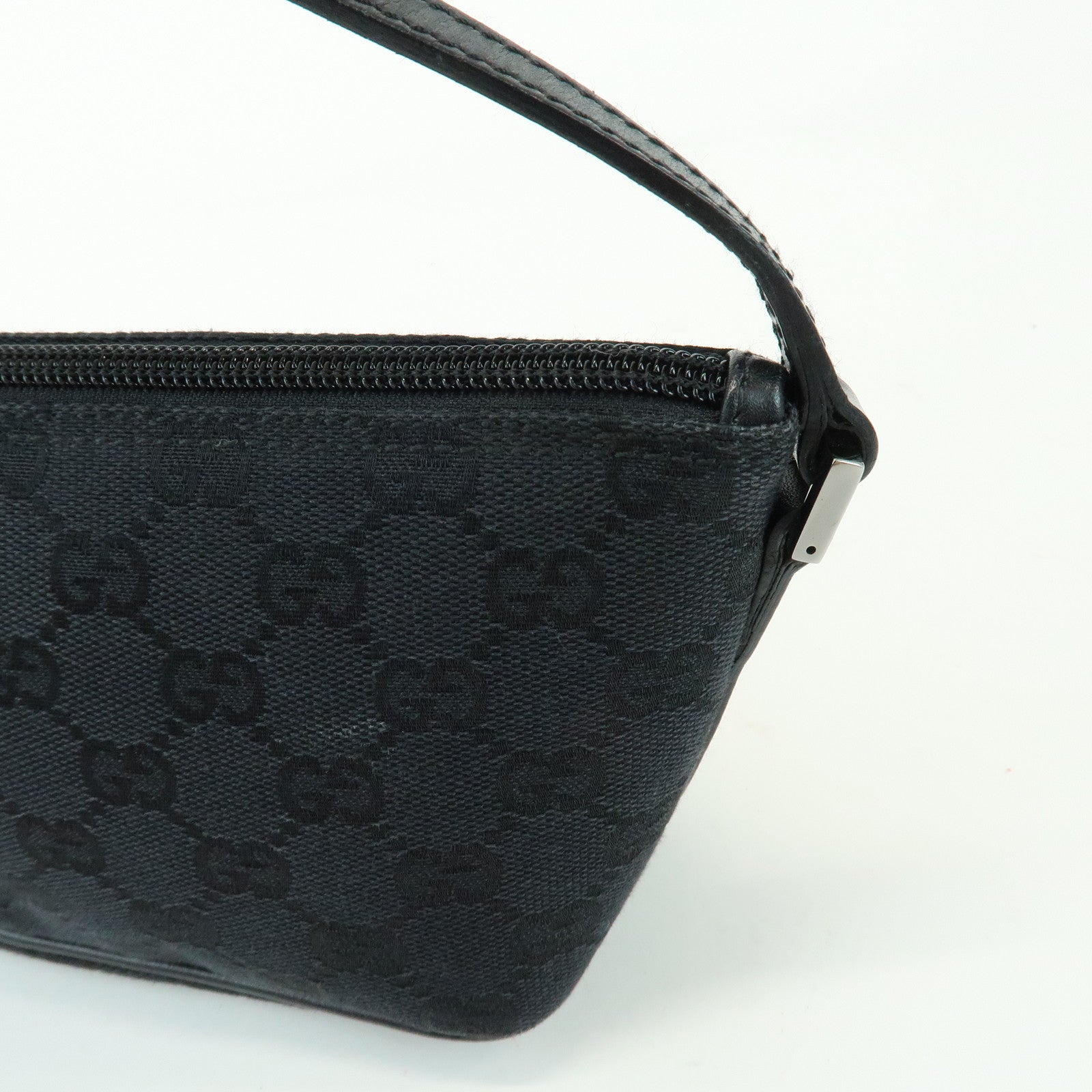 GUCCI Boat Bag GG Canvas Leather Accessory Pouch Hand Bag 07198