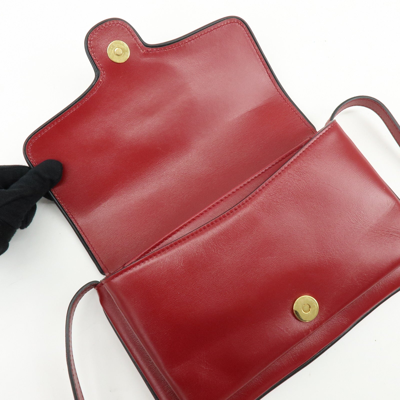 GUCCI Double G Arli Leather Shoulder Bag Crossbody Bag Red 550129