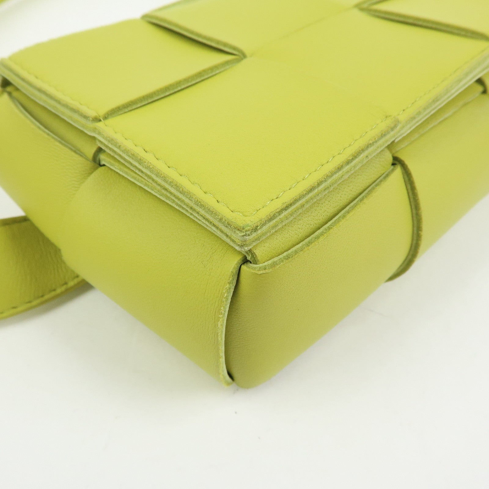 BOTTEGA VENETA Cassette Intrecciato Leather Belt Bag Waist Bag Green