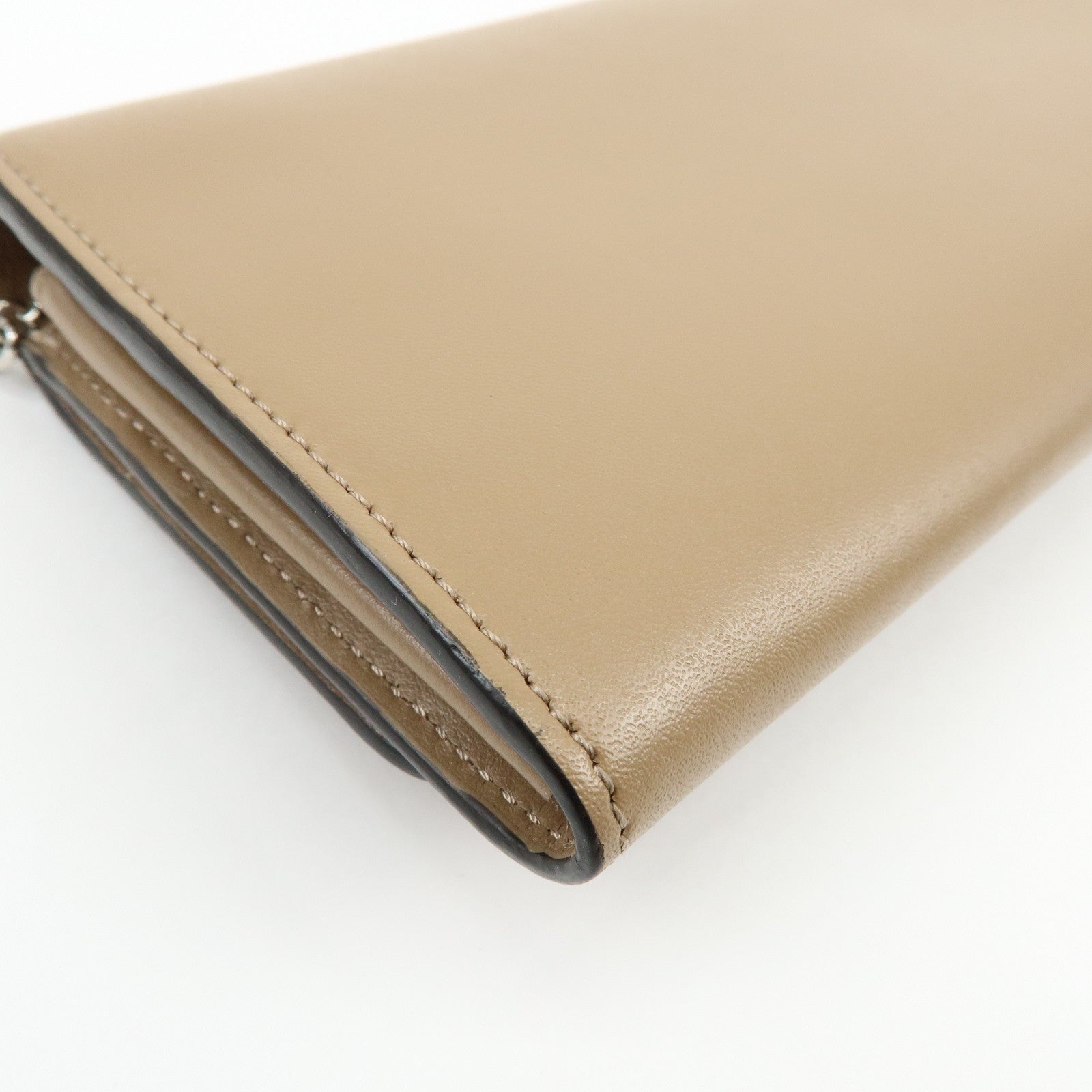 FENDI Leather Studs Chain Shoulder Wallet Long Wallet Beige 8M0365