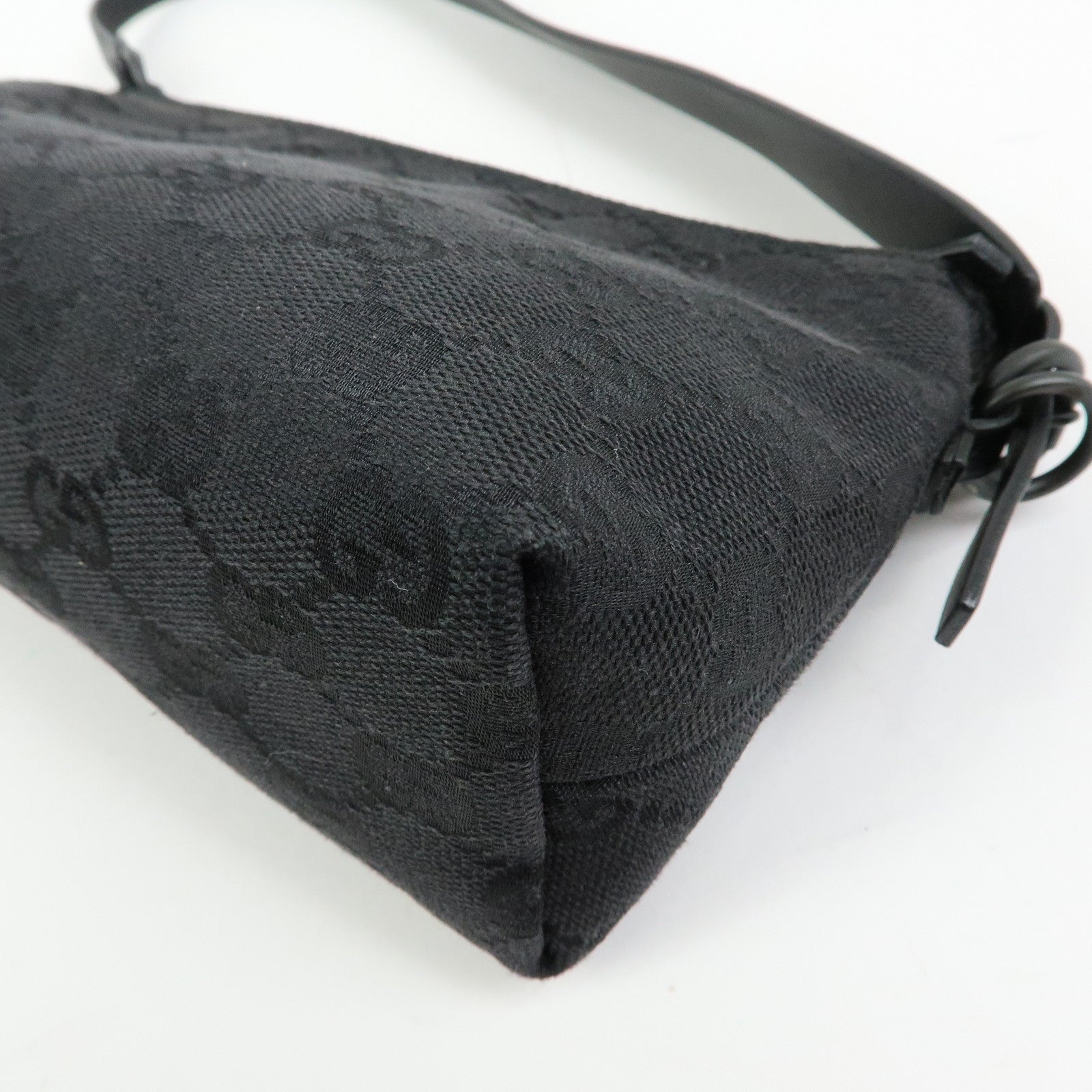 GUCCI GG Canvas Leather Hand Bag Accessory Pouch Black 103399