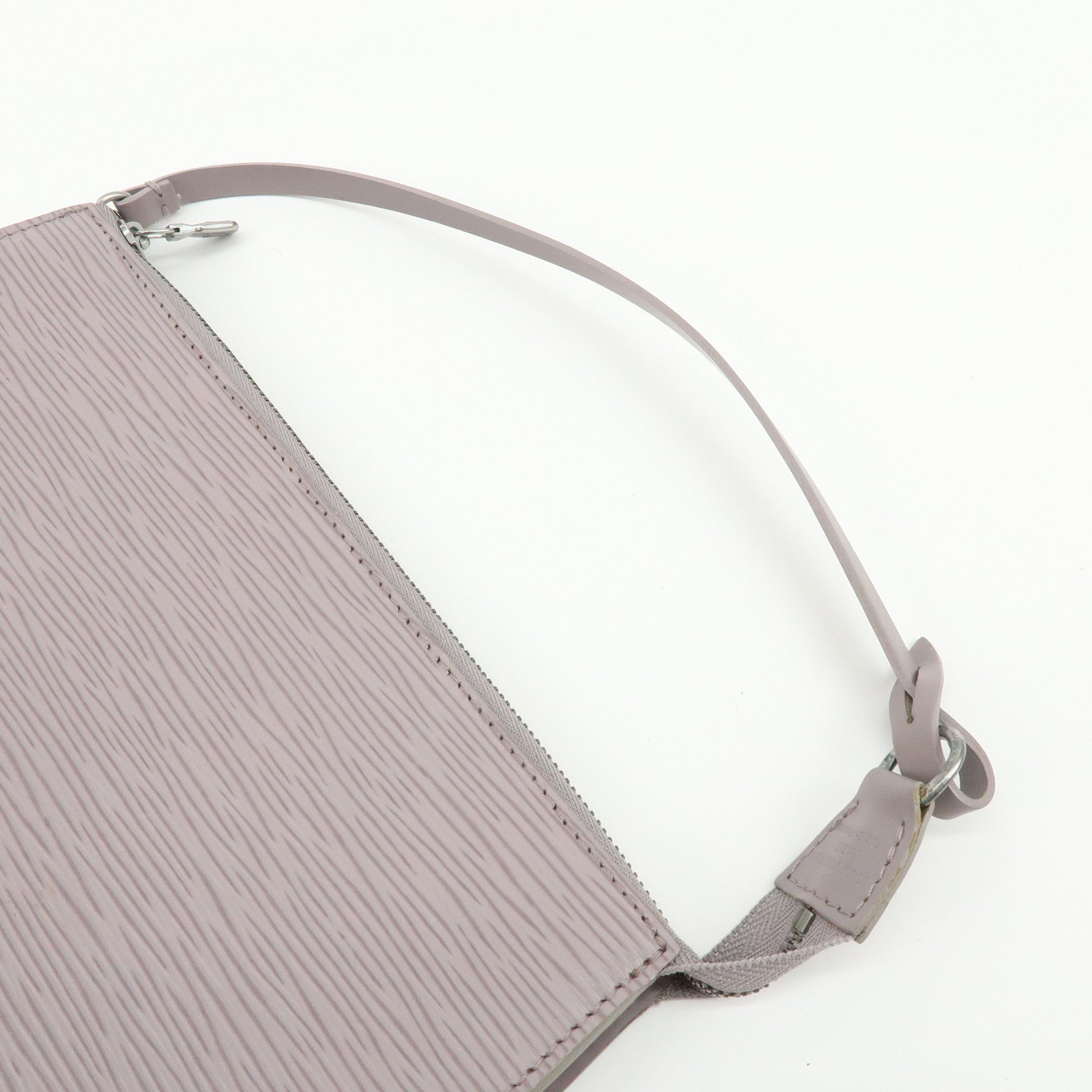 Louis Vuitton Epi Leather Pochette Accessoires Pouch Lilac M5294B