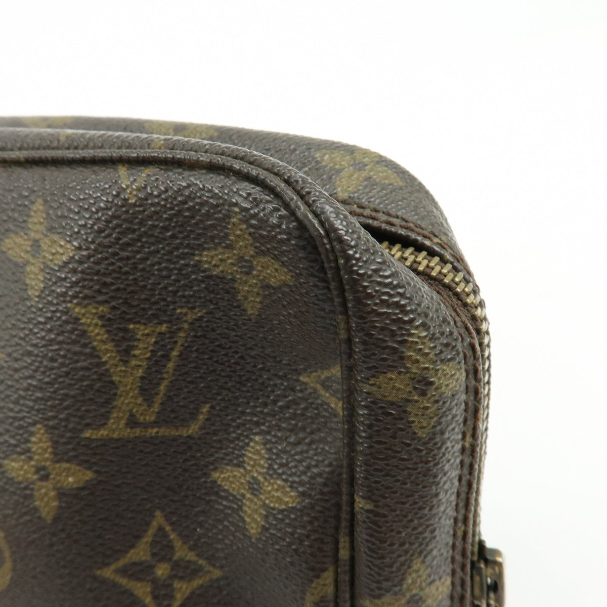 Louis Vuitton Monogram Trousse Toilette 23 Cosmetic Pouch M47524