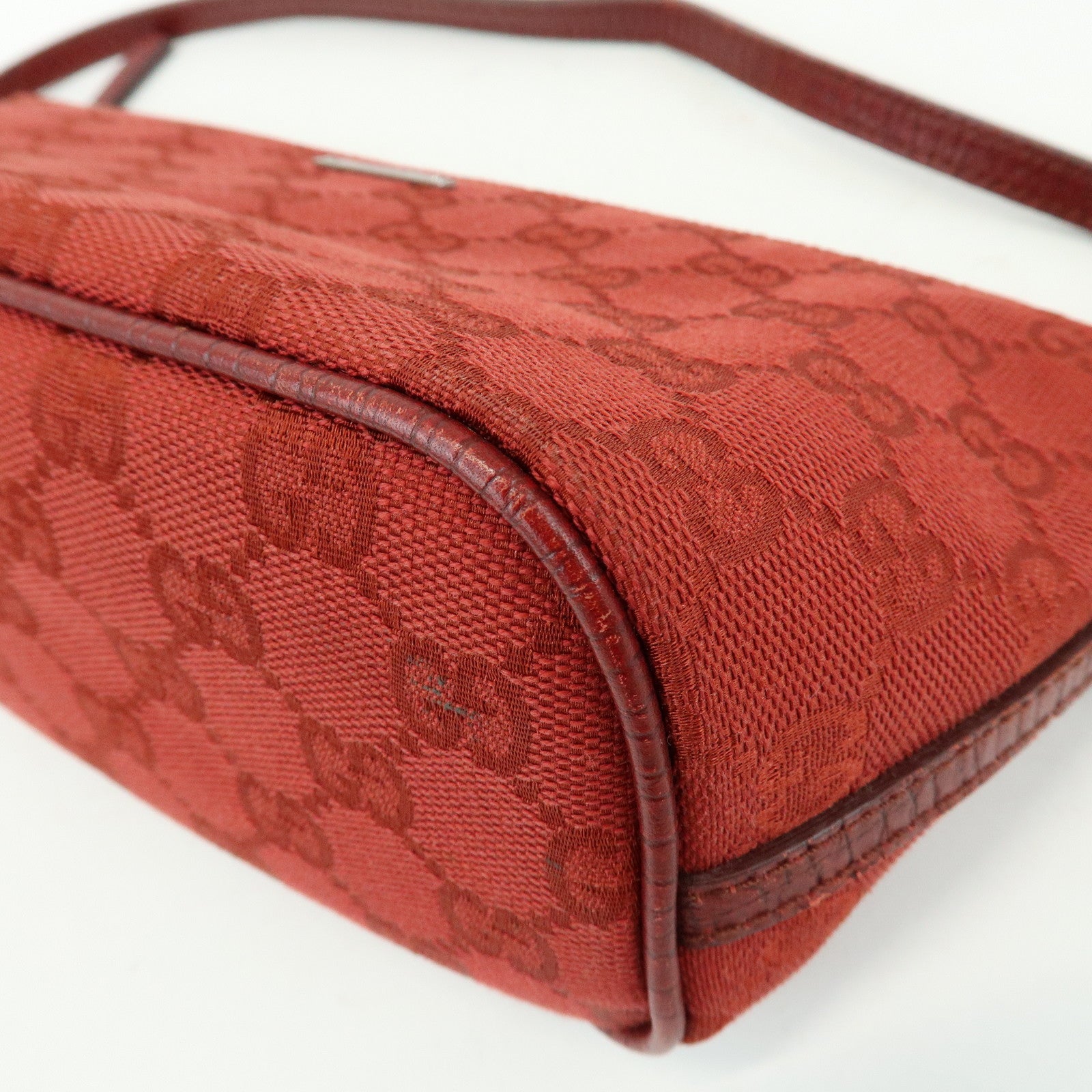 GUCCI Boat Bag GG Canvas Leather Accessory Pouch Hand Bag Red 07198
