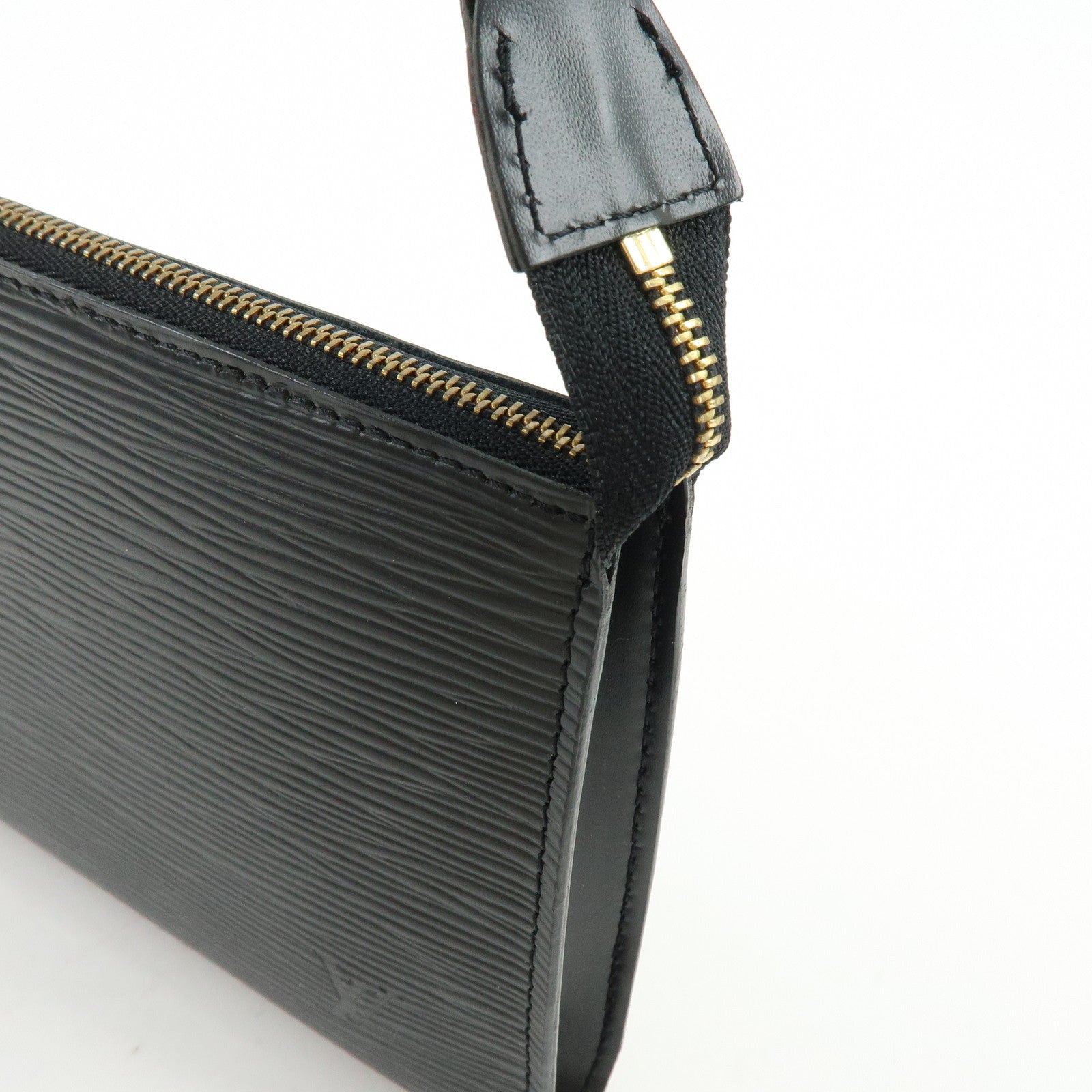 Louis Vuitton Epi Pochette Accessoires Clutch Bag Hand Bag Noir M52942