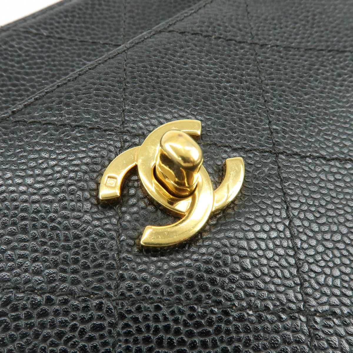 CHANEL Matelasse Caviarskin Chain Shoulder Bag Hand Bag Black A08907