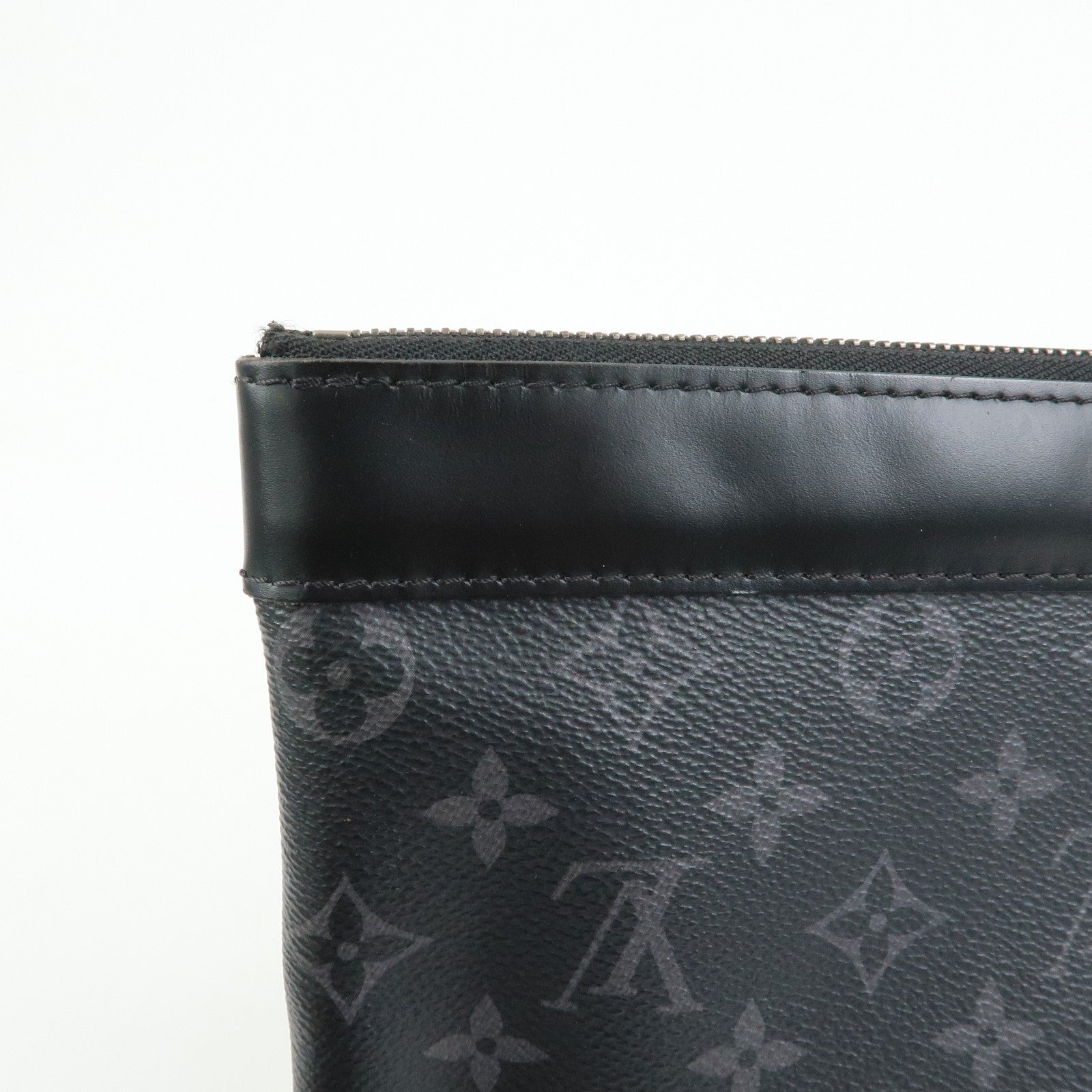 Louis Vuitton Monogram Eclipse Pochette Discovery Clutch Bag M62291