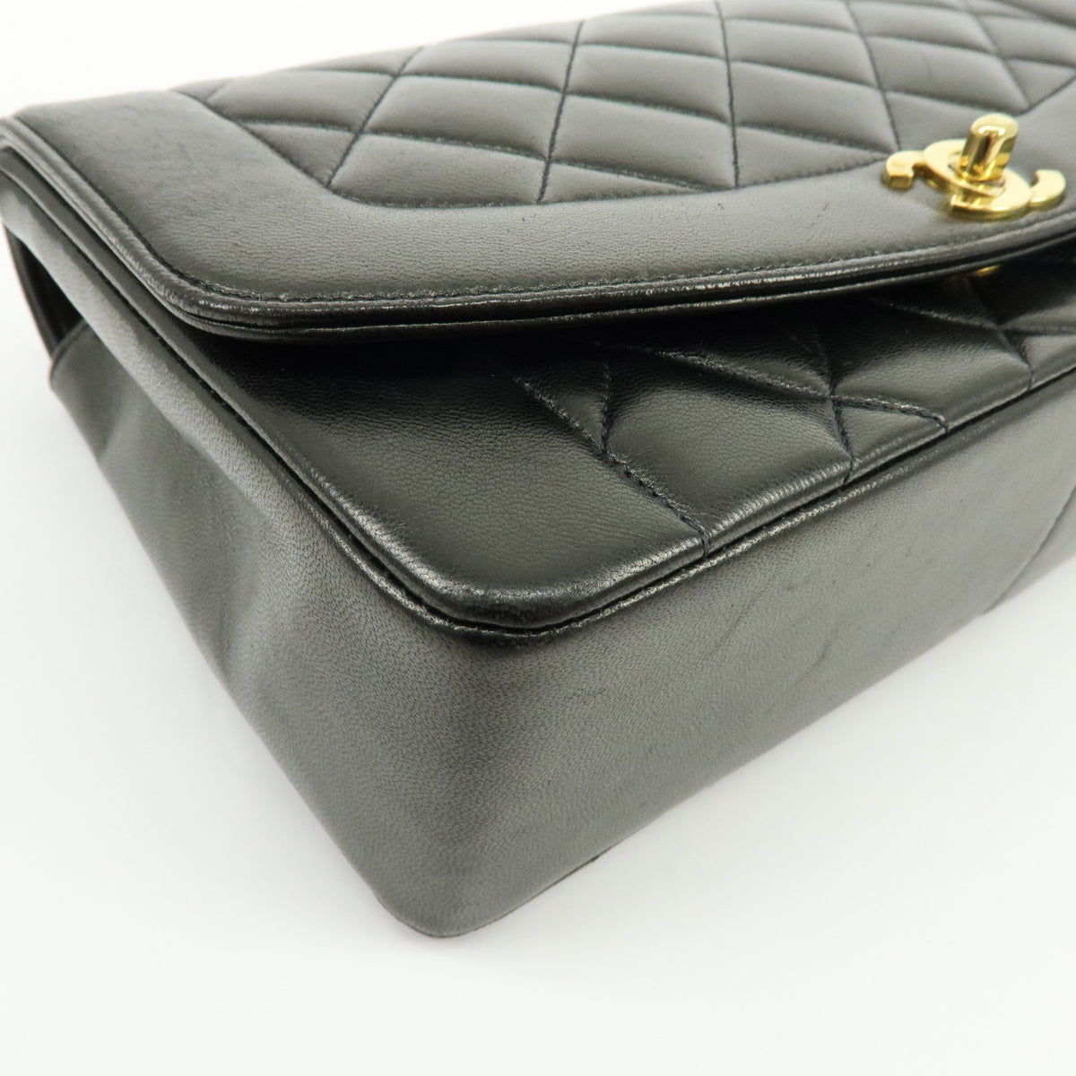 CHANEL Matelasse Timeless Classic Diana 25 Chain Shoulder Bag A01165