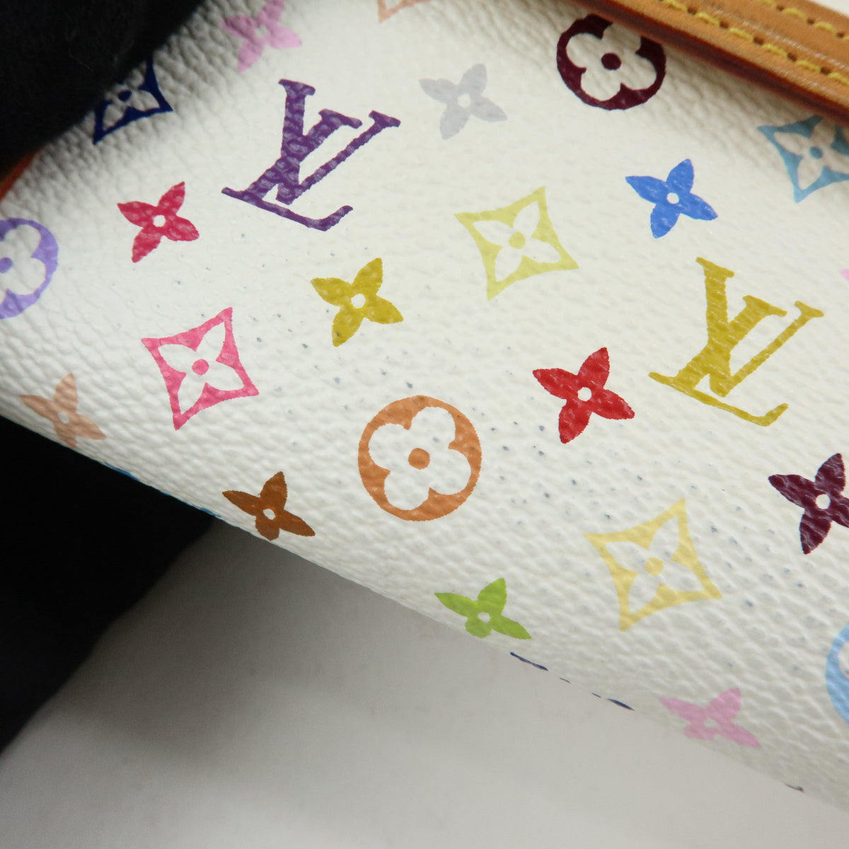 Louis Vuitton Monogram Porte Trezor International Wallet Blanc M92659