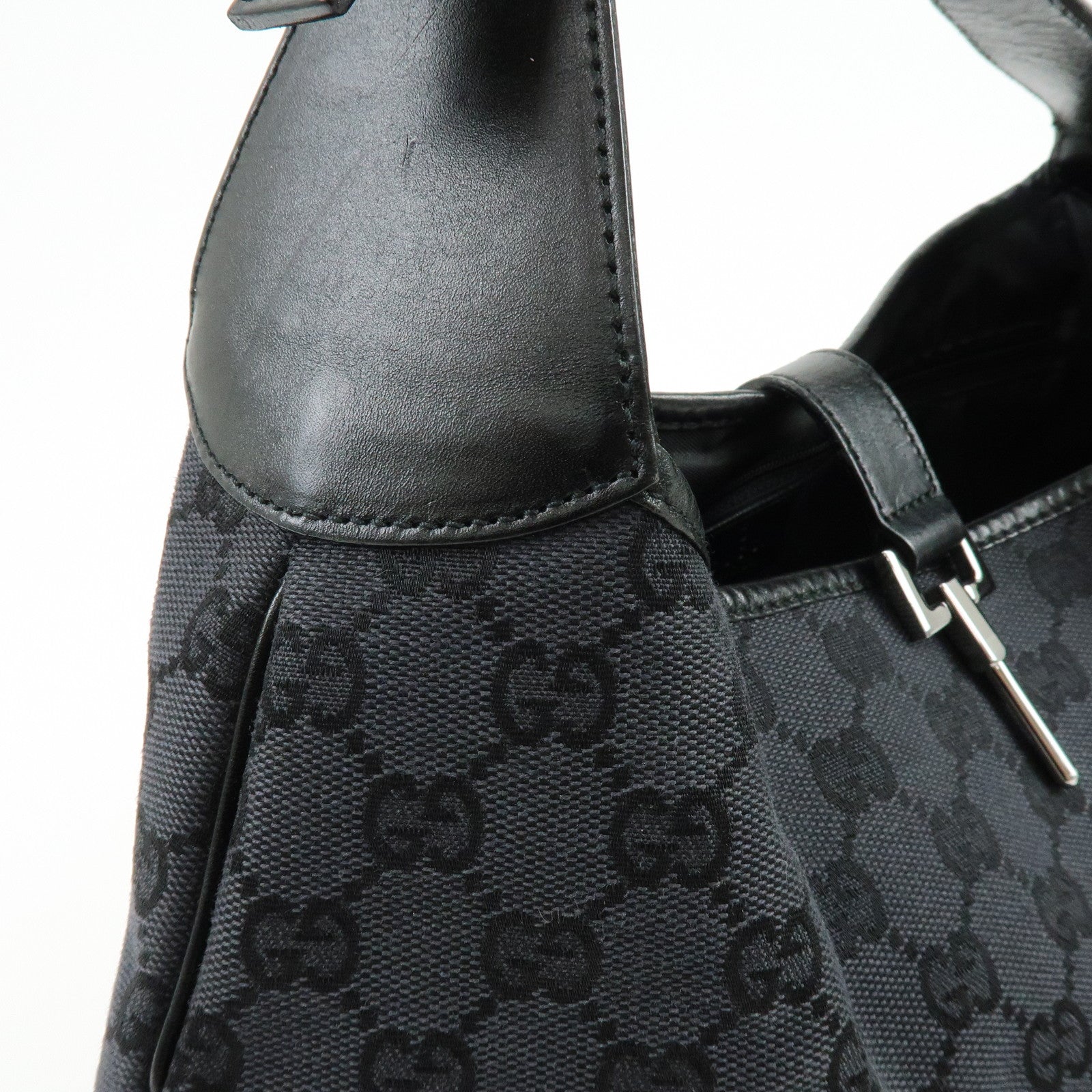GUCCI Jackie GG Canvas Leather Shoulder Bag Black 001・3306