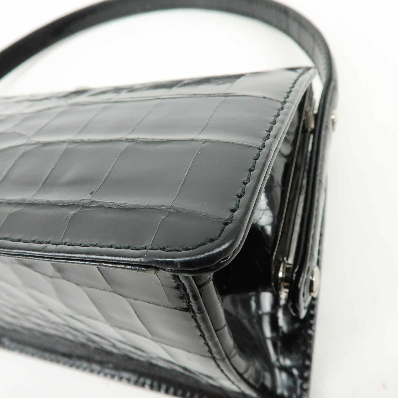 GIANNI VERSACE Embossed Leather Kiss Lock Top Handle Hand Bag Black