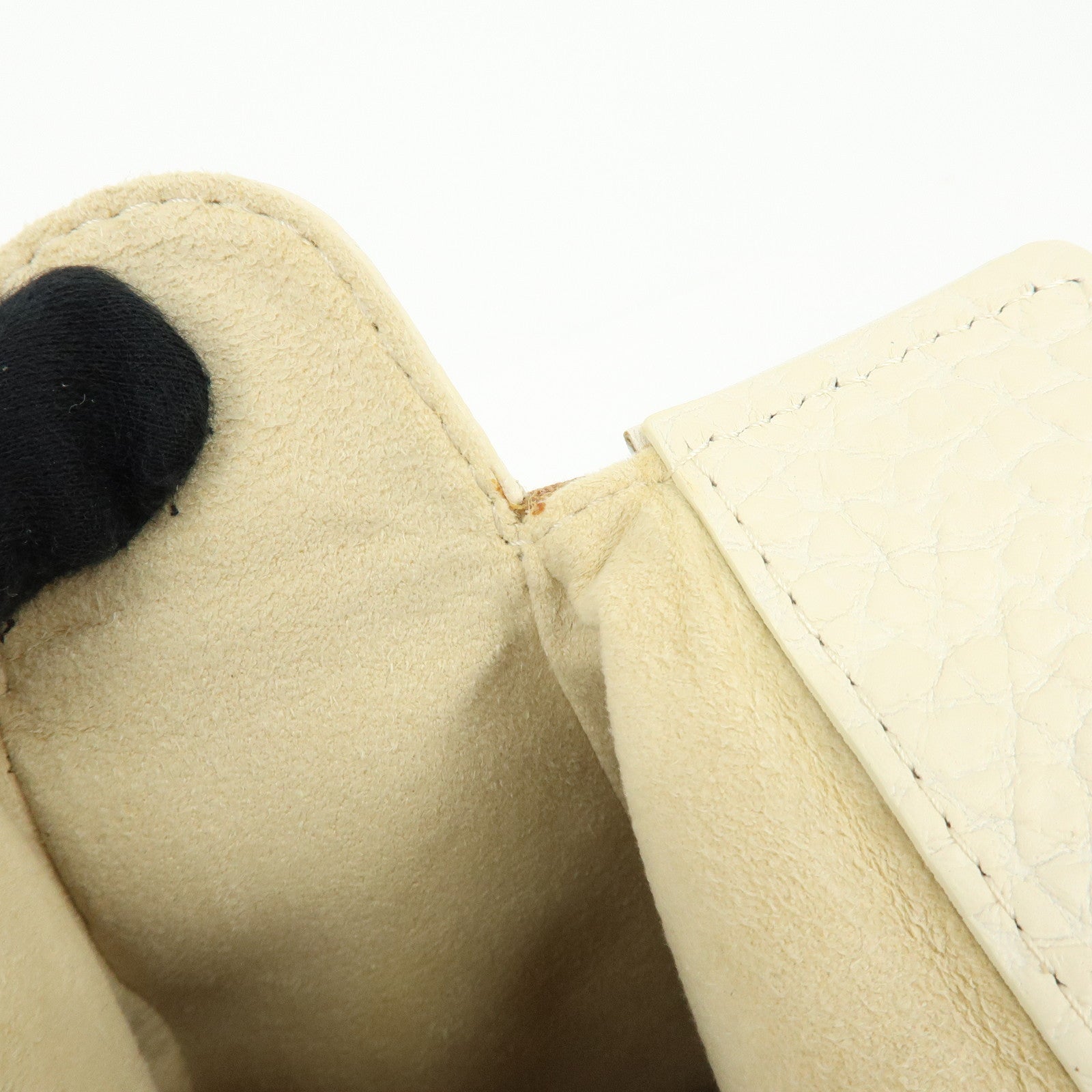 Louis Vuitton Monogram Mini Lin Trapes GM Camel Ivory M40060