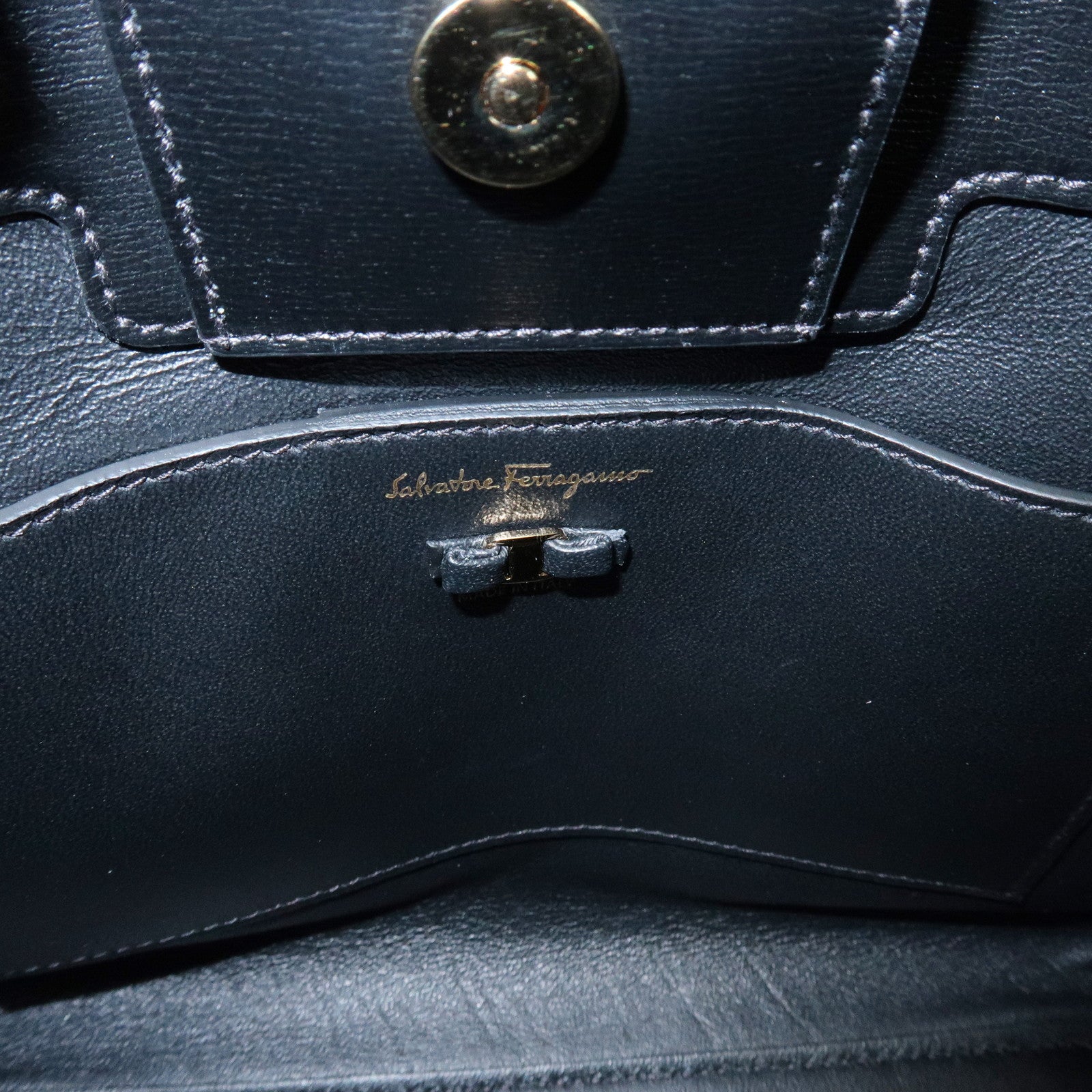 Ferragamo Vara Ribbon Leather 2Way Bag Hand Bag Black AU-21 1290