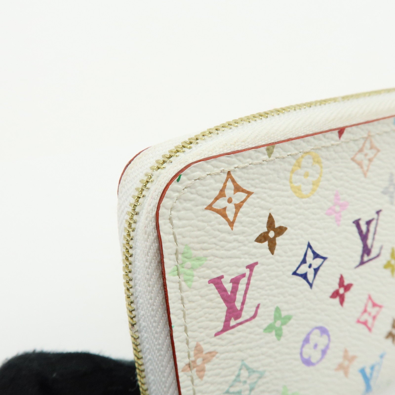 Louis Vuitton Monogram Multicolor Round Zippy Coin Purse Blanc M93741