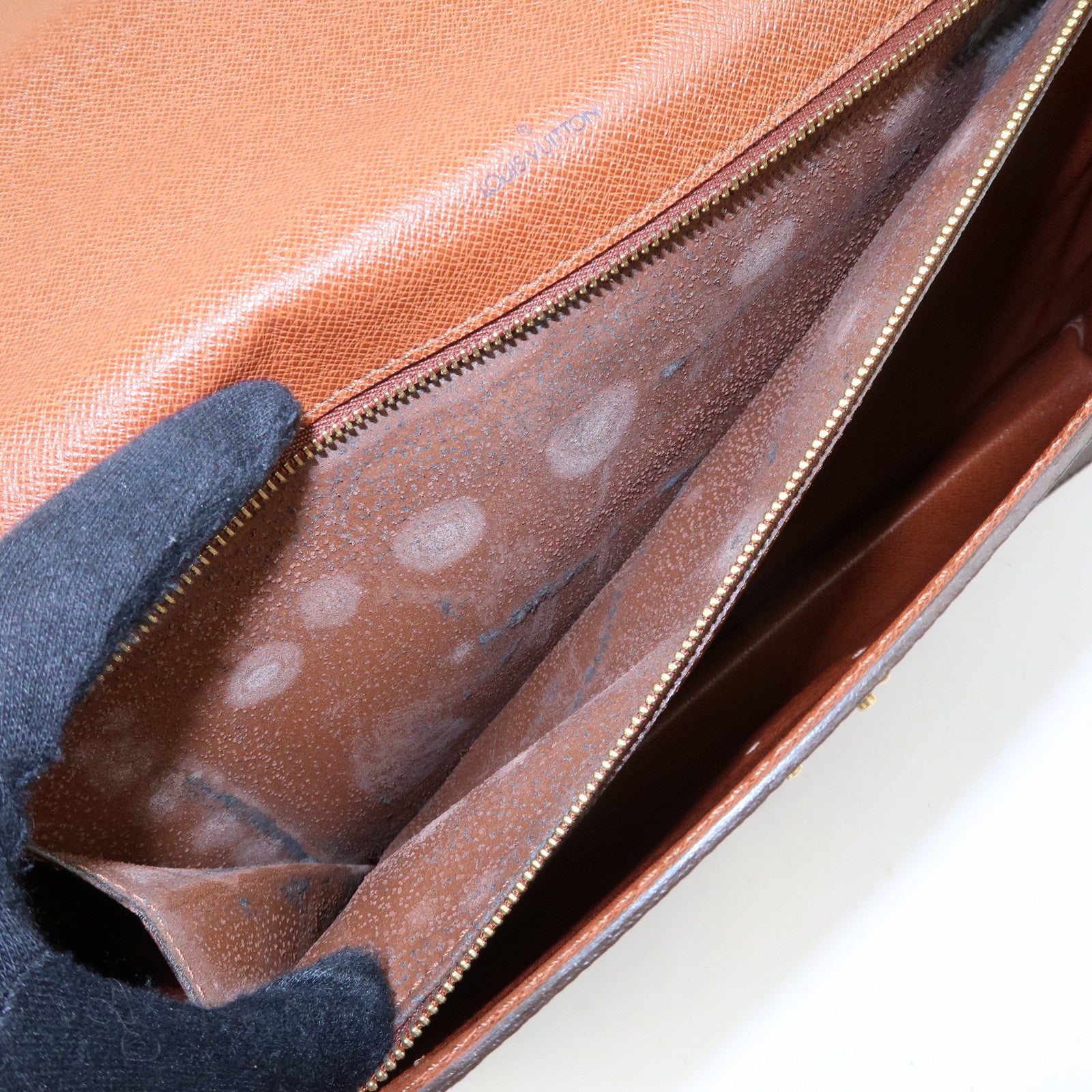 Louis Vuitton Monogram Port‑Documents Bandoulière Brown M53338