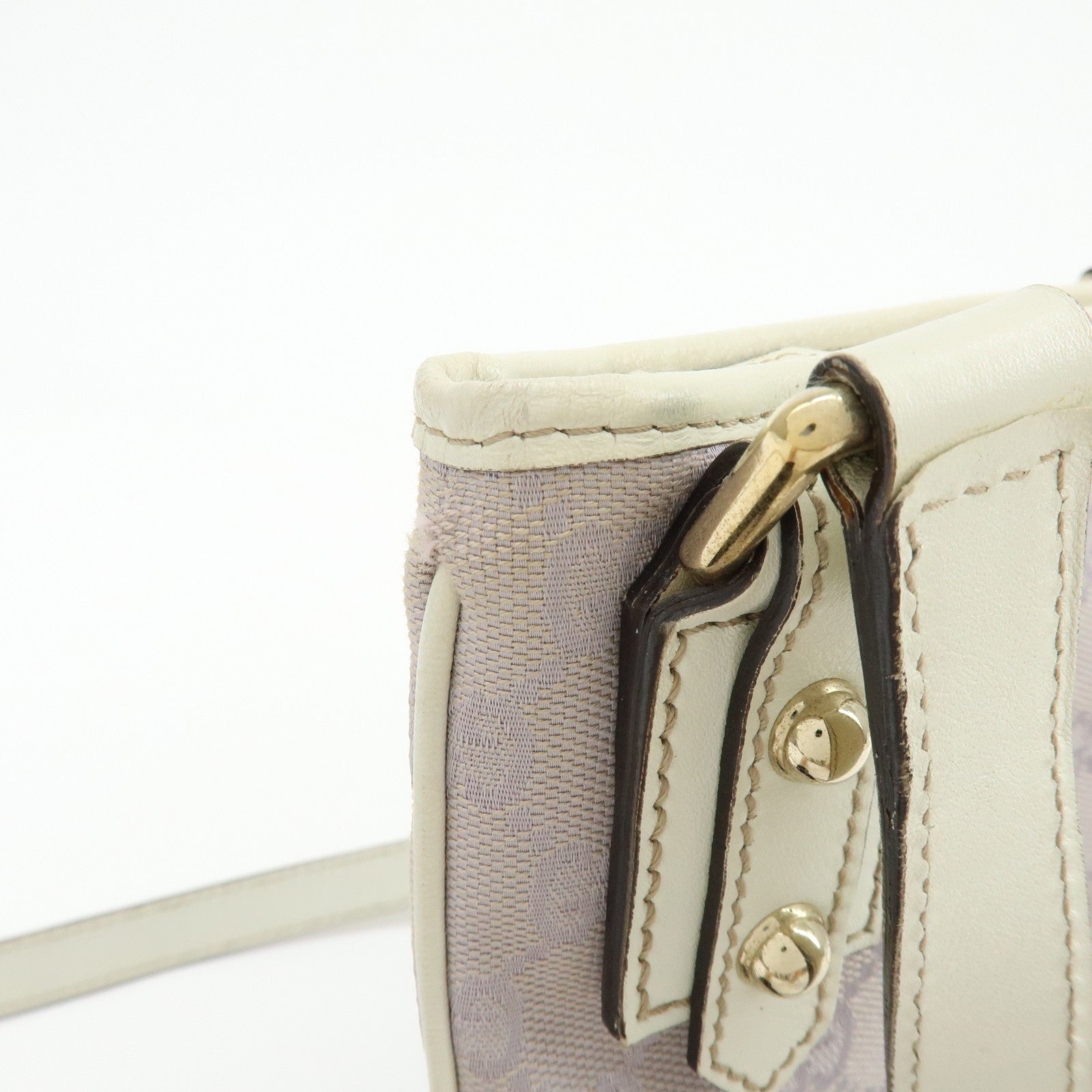 GUCCI GG Canvas Leather Shoulder Bag Light Purple White 257246