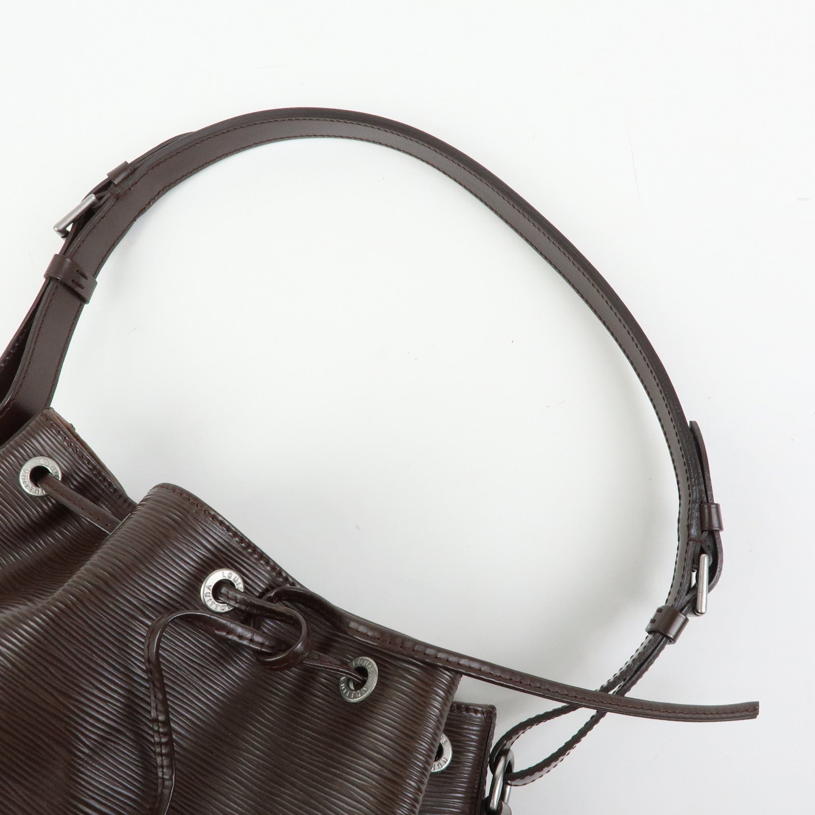 Louis Vuitton Epi Petit Noe Leather Shoulder Bag Mocha M5901D
