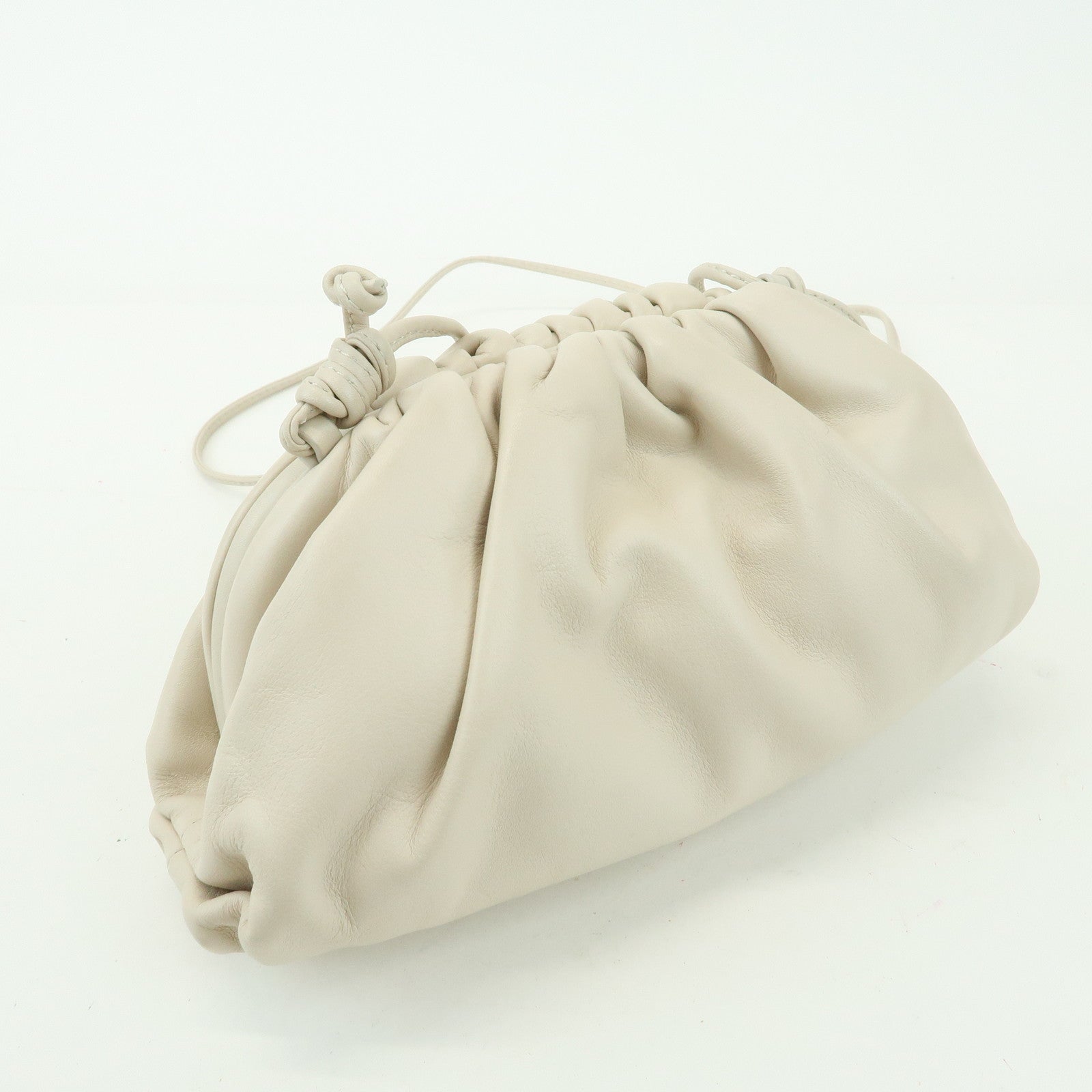 BOTTEGA VENETA Leather Mini The Pouch Shoulder Bag Ivory B08430507I