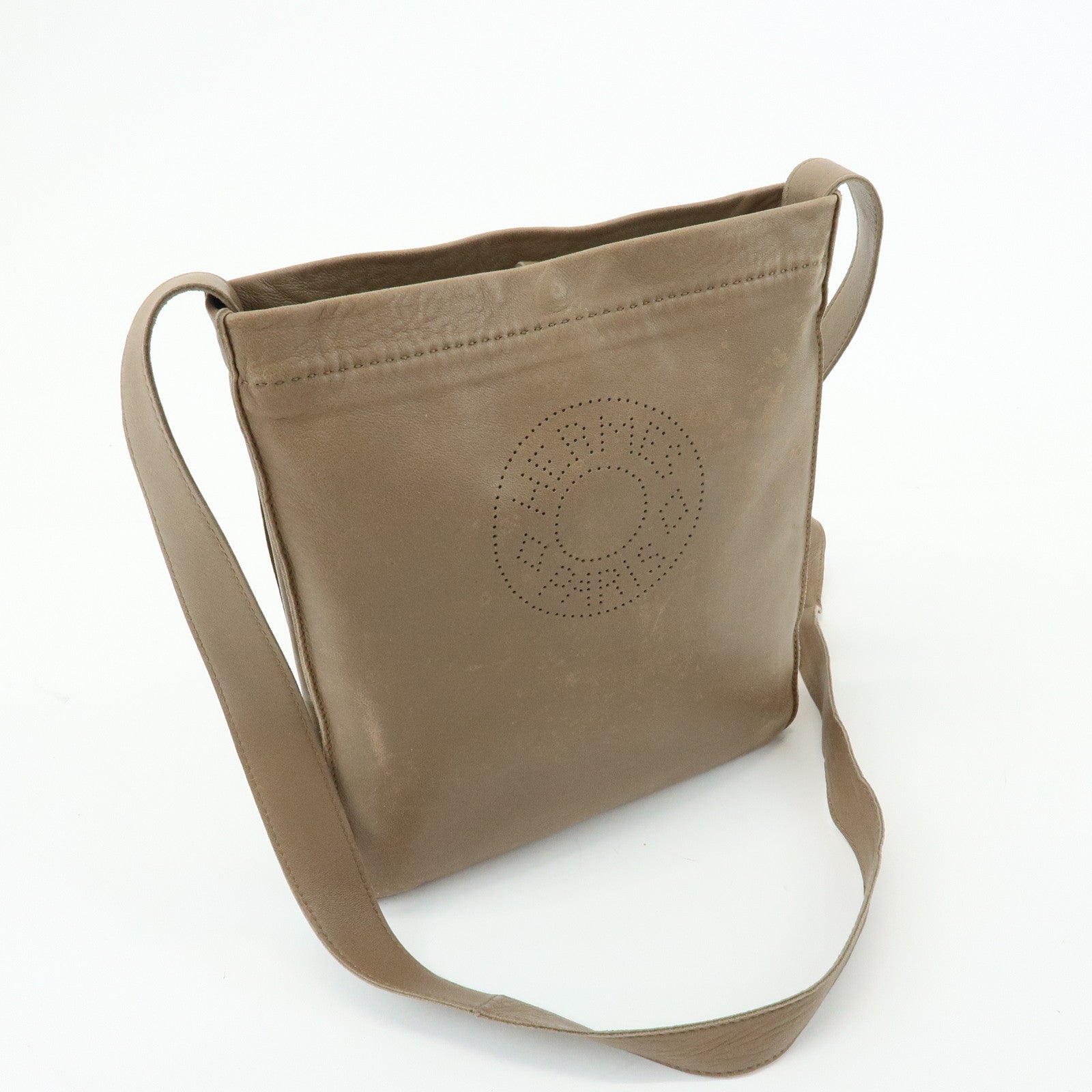 HERMES Leather Clou de Selle Shoulder Bag □M Stamped Beige