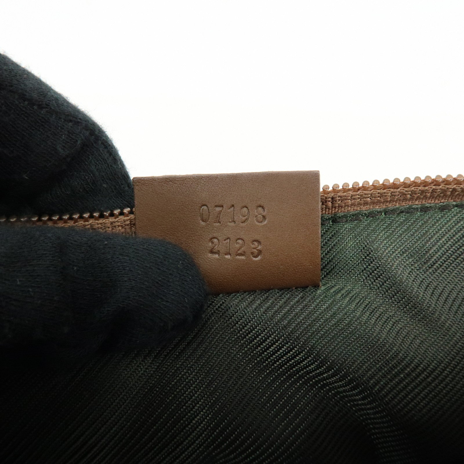 GUCCI Boat Bag GG Canvas Accessory Pouch Hand Bag Beige Brown 07198