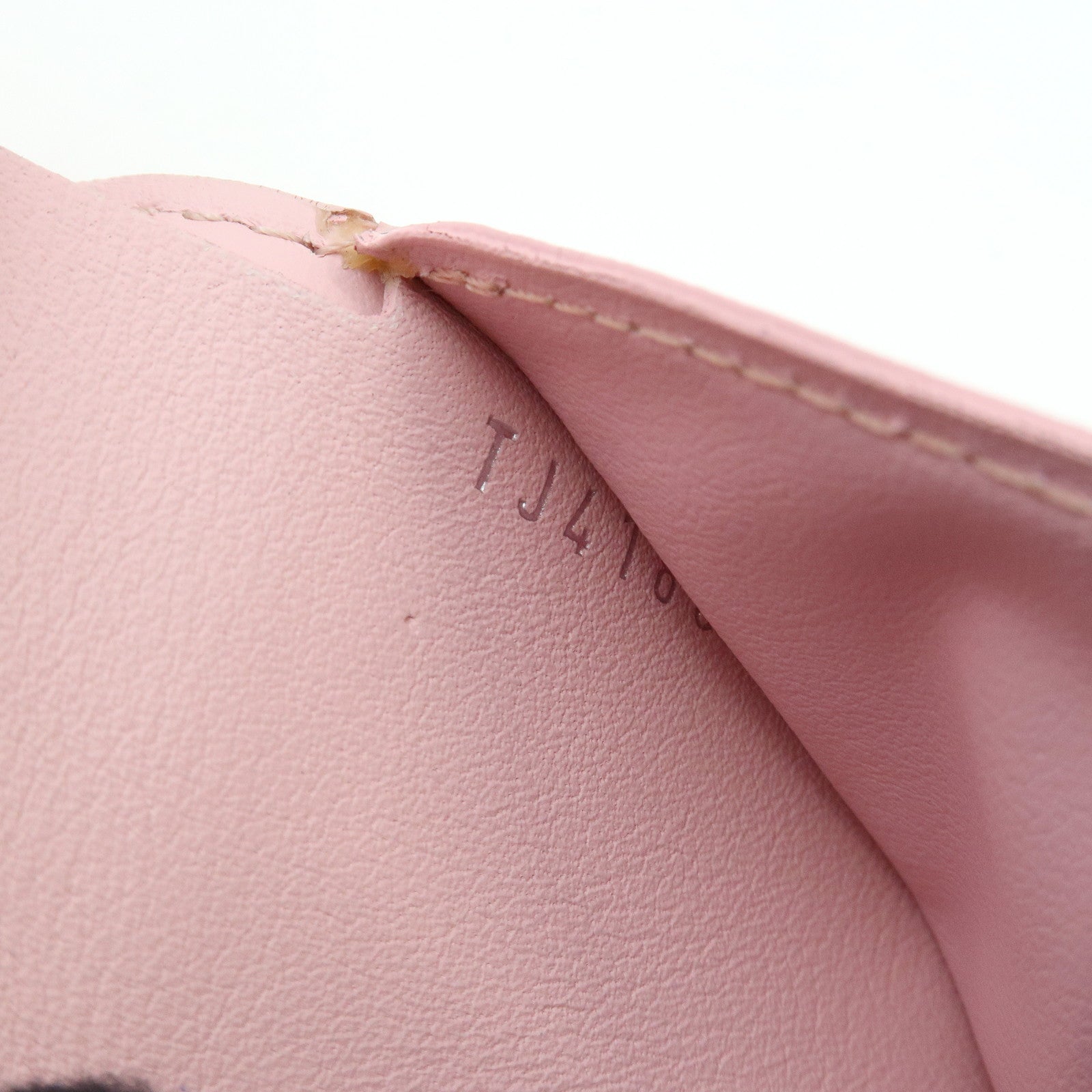 Louis Vuitton New Wave Gypt Compact Wallet Smoothie Pink M63791